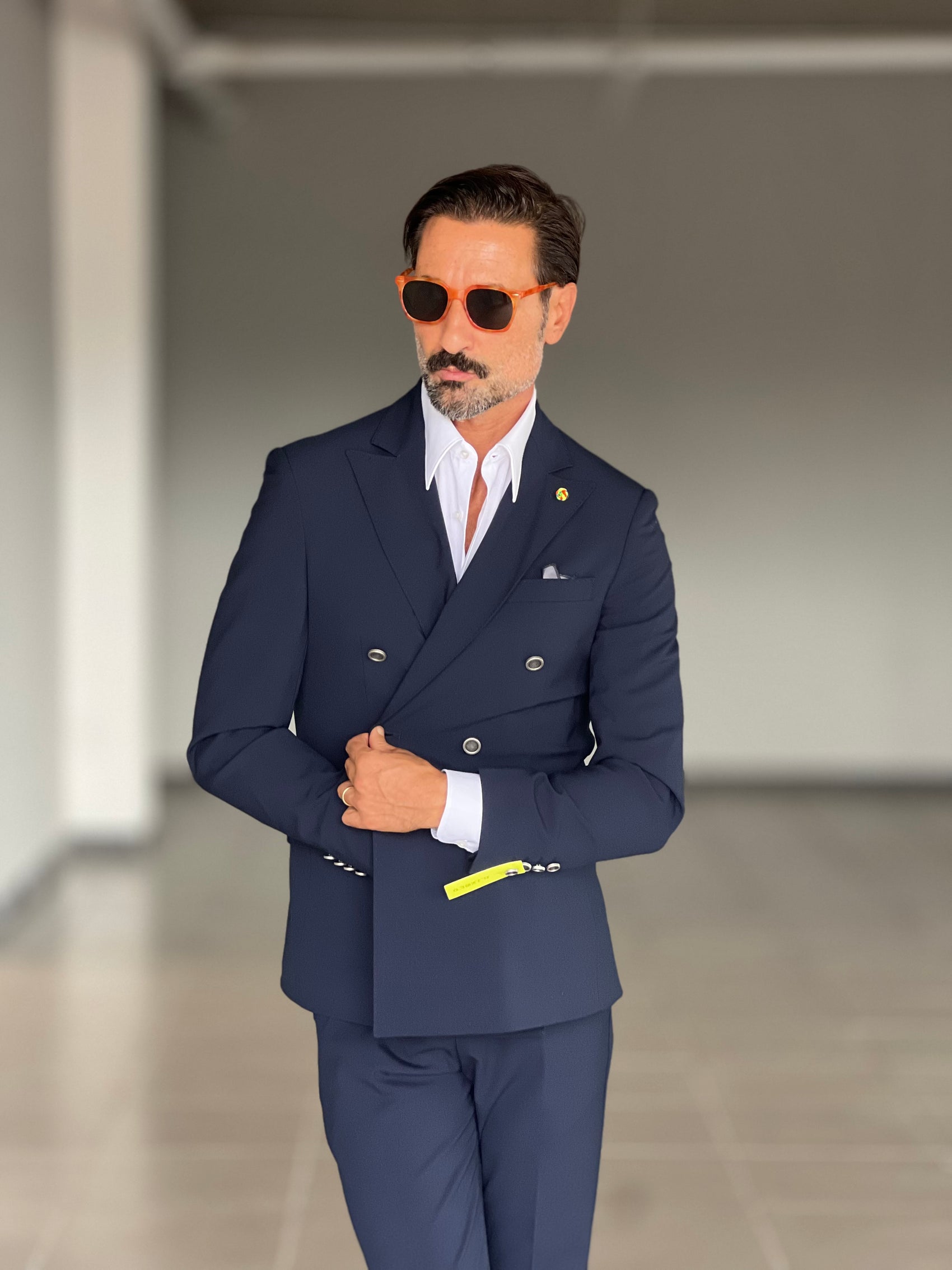 ABITO  BLU NOTTE DOPPIOPETTO BOTTONE METALLO VISCOSA E MISTI