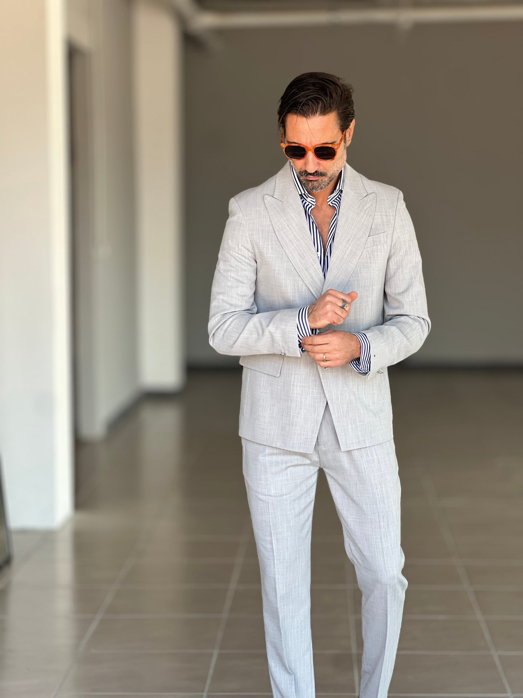 GIACCA GRIGIA  ALTATENSIONE PETTO A LANCIA MEZZO DOPPIOPETTO ( PUOI ABBINARLA AL PANTALONE CON IL CODICE 35 )