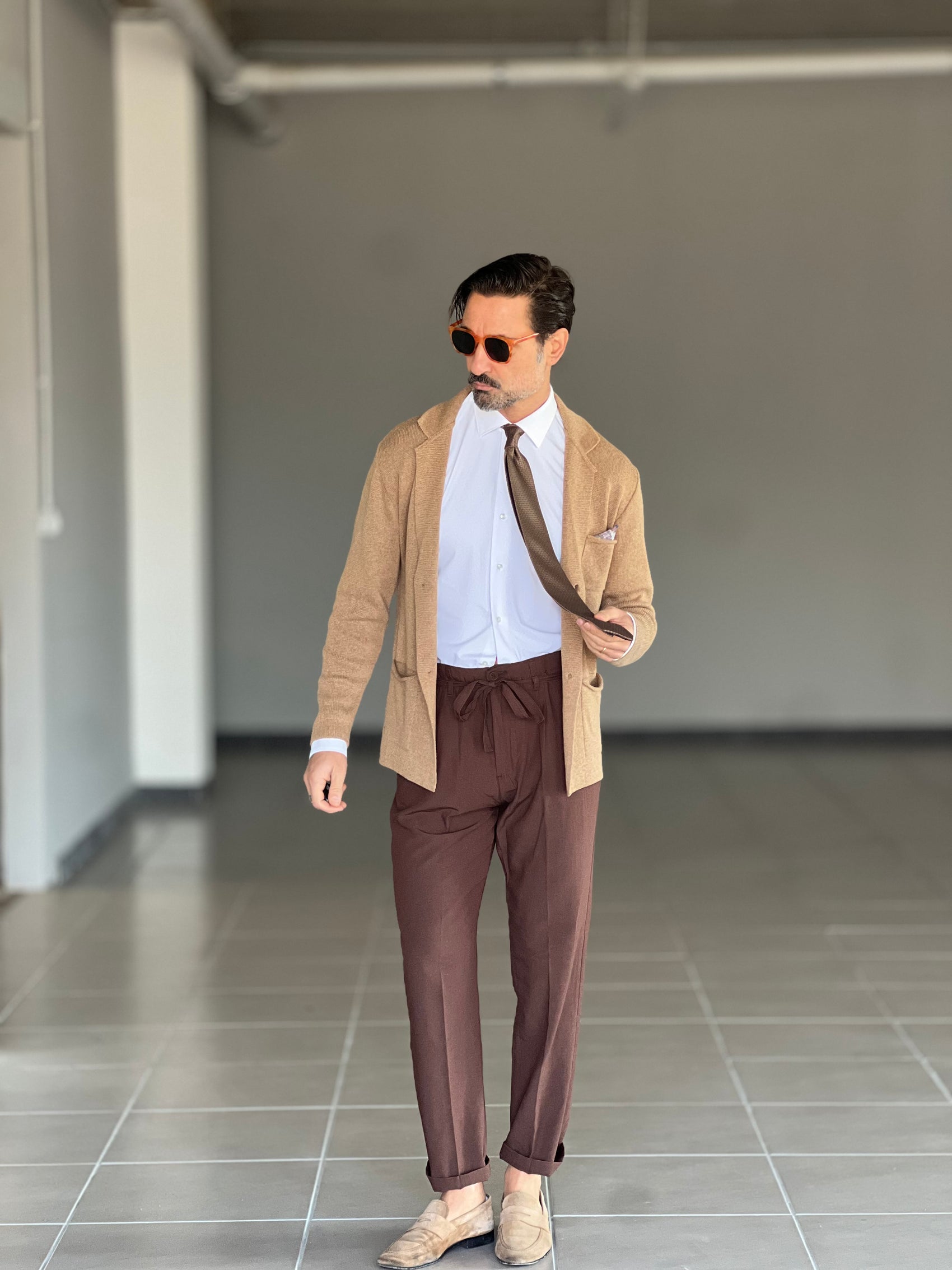 WHITE VISCOSE TROUSERS WITH REGULAR BOTTOM