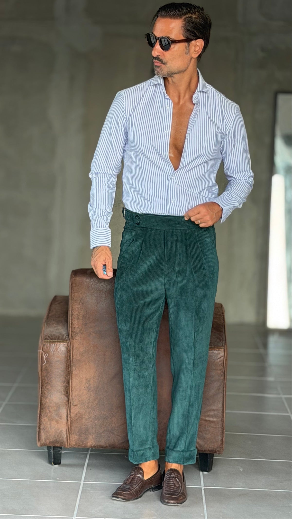 PANTALONE  VELLUTO VERDE  VITA ALTA 004  (ABBINABILE ALLA GIACCA VELLUTO VERDE  004)