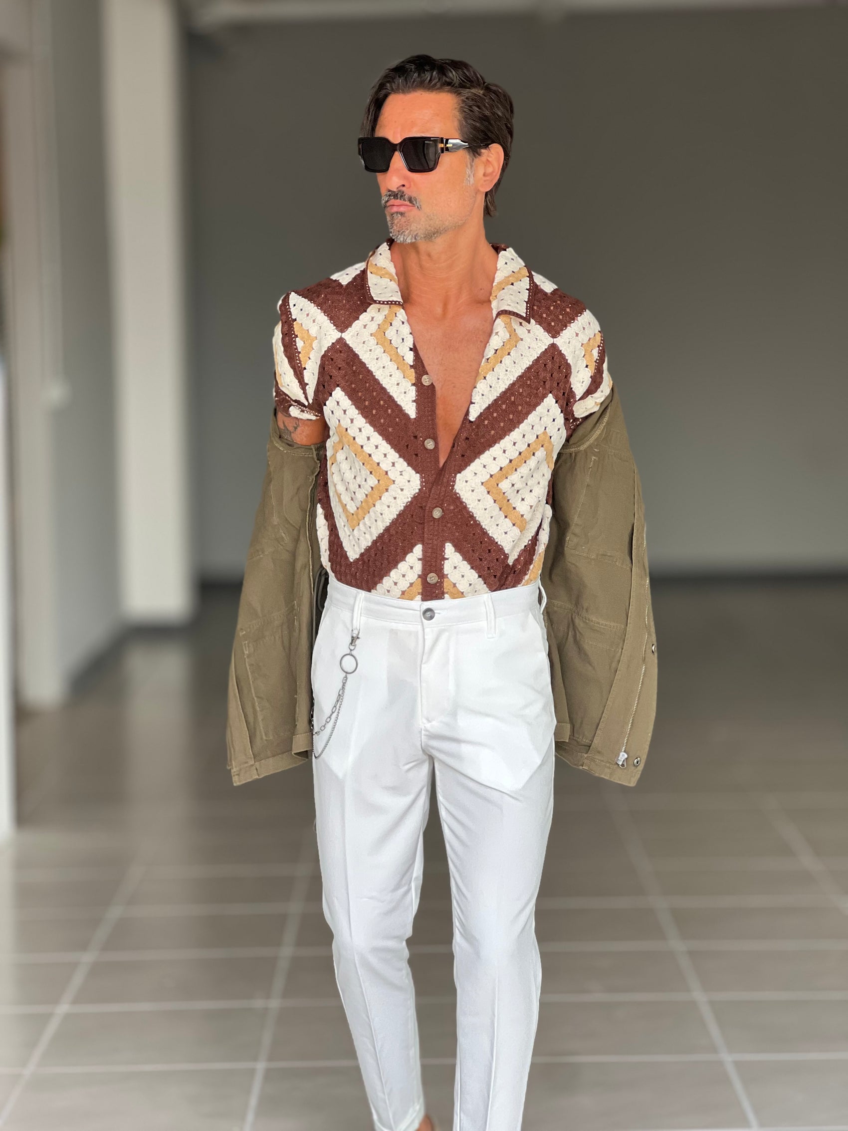 WHITE VISCOSE TROUSERS WITH REGULAR BOTTOM