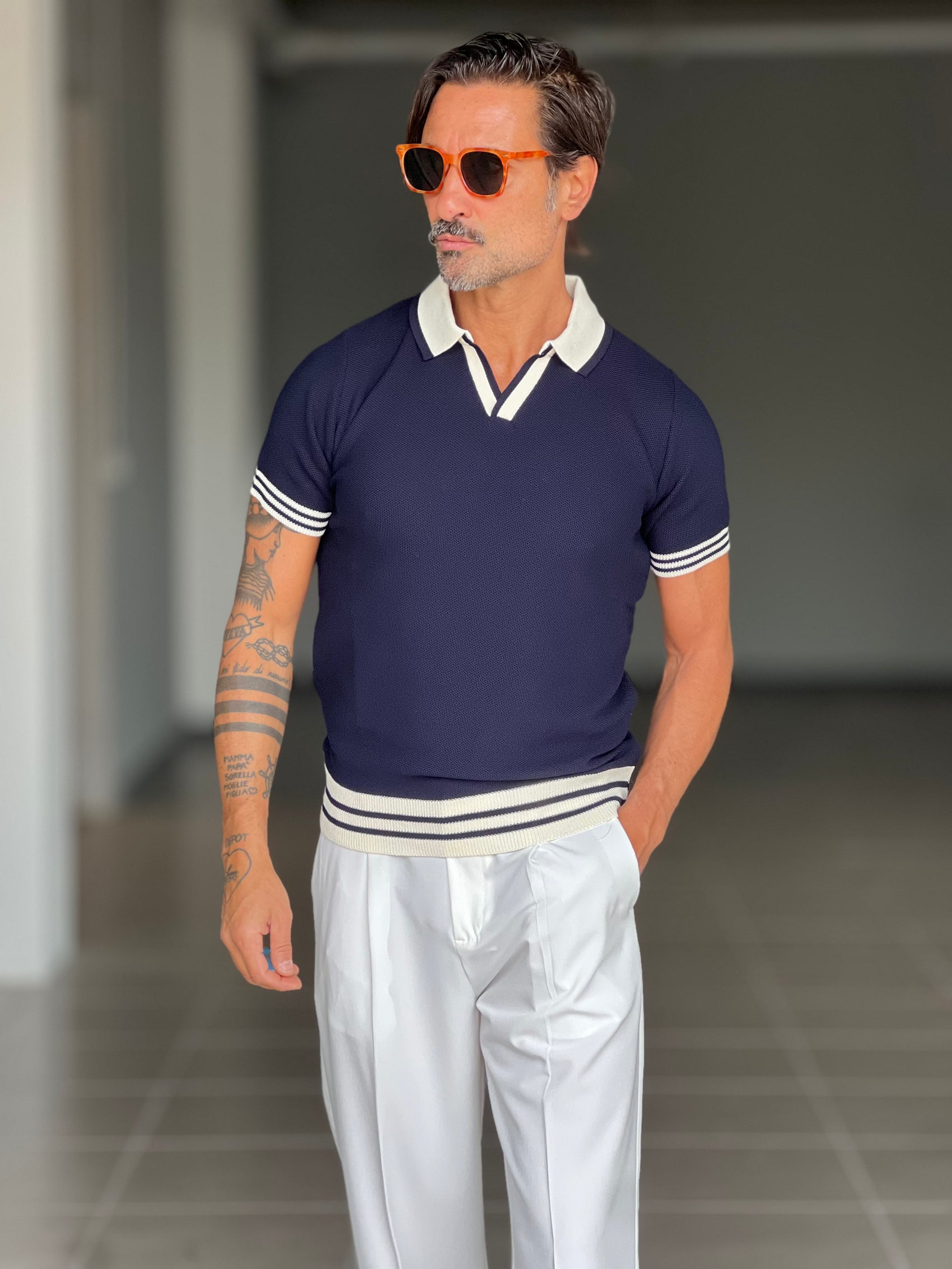 POLO  BLU COLLO E FONDO A CONTRASTO