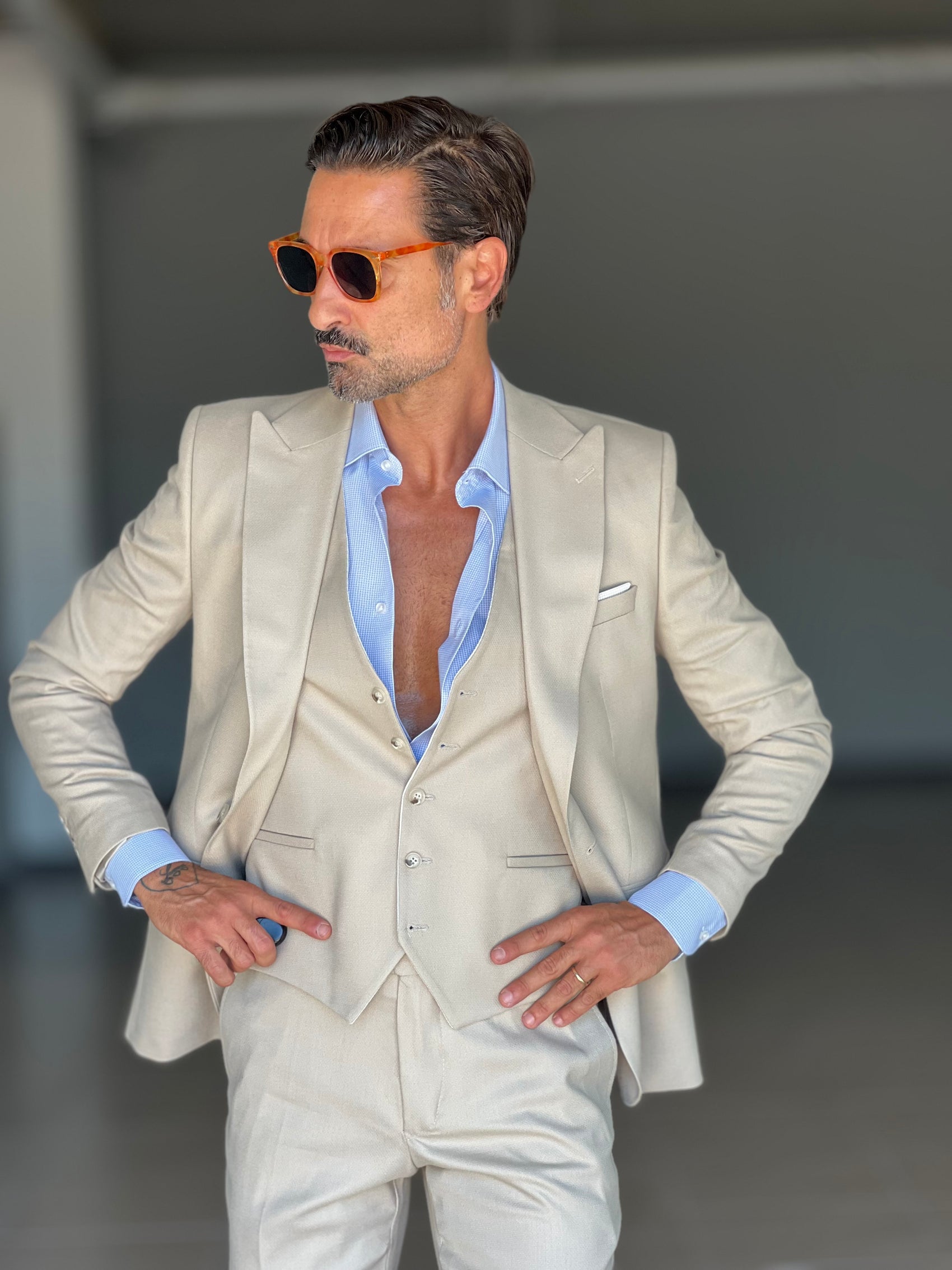 ABITO LANA E MISTI BEIGE 3 PEZZI GILET REVERSIBILE