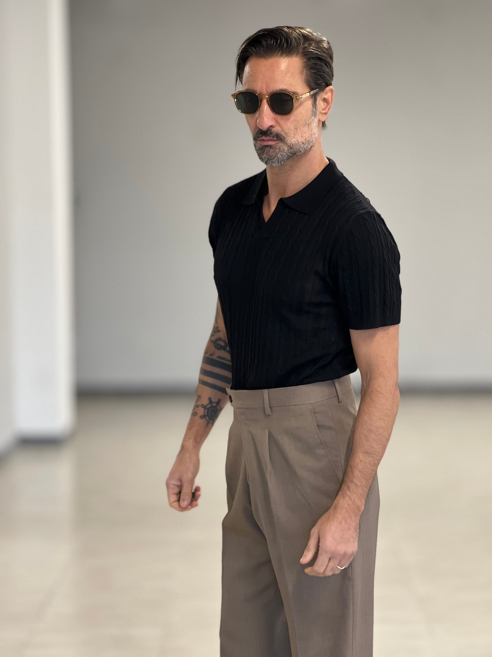 POLO NERA OPERATA COLLO AMERICANO