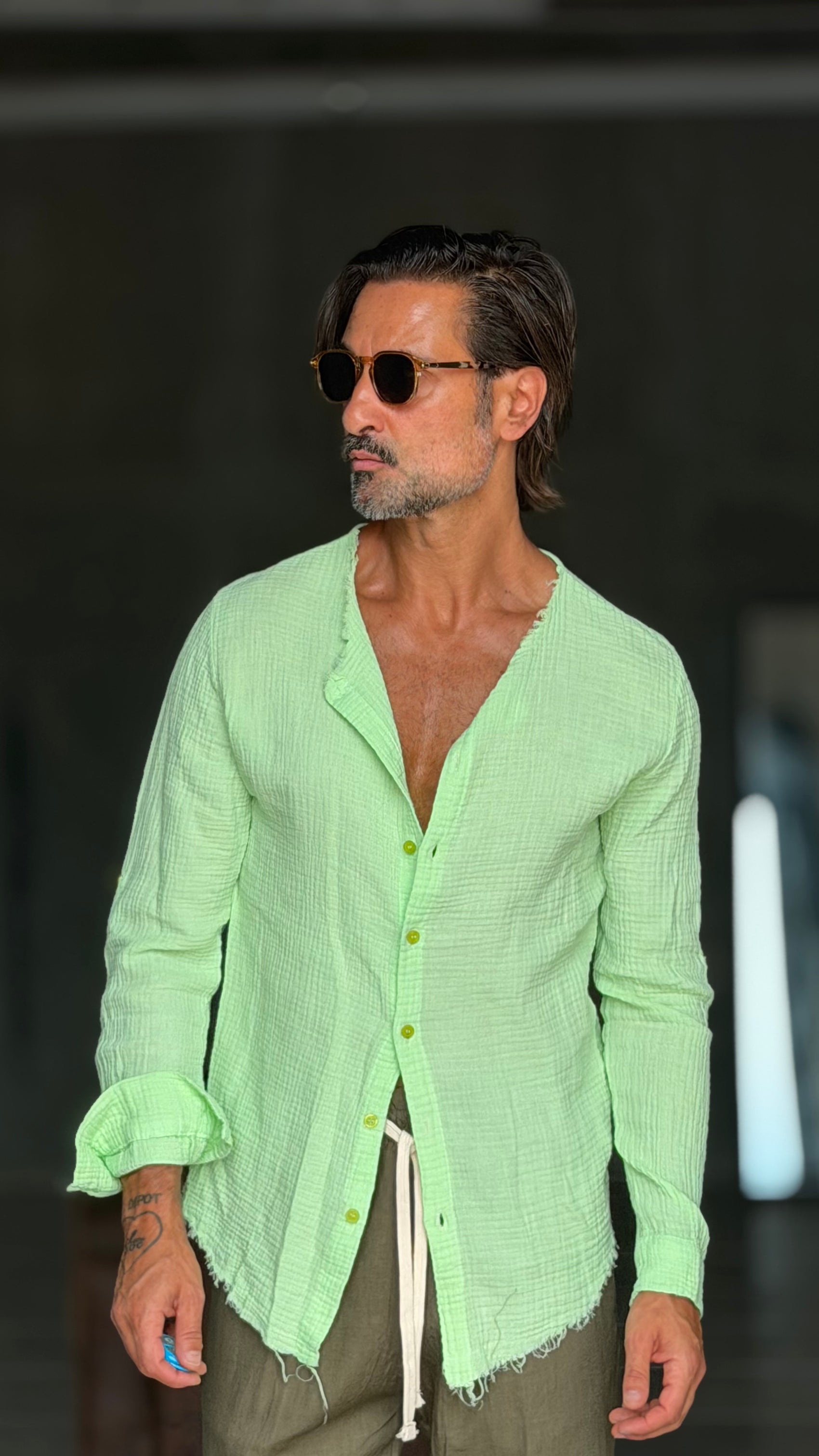 CAMICIA COREANA VERDE KIWI GOFFRATA COTONE  EFFETTO LINO. 278