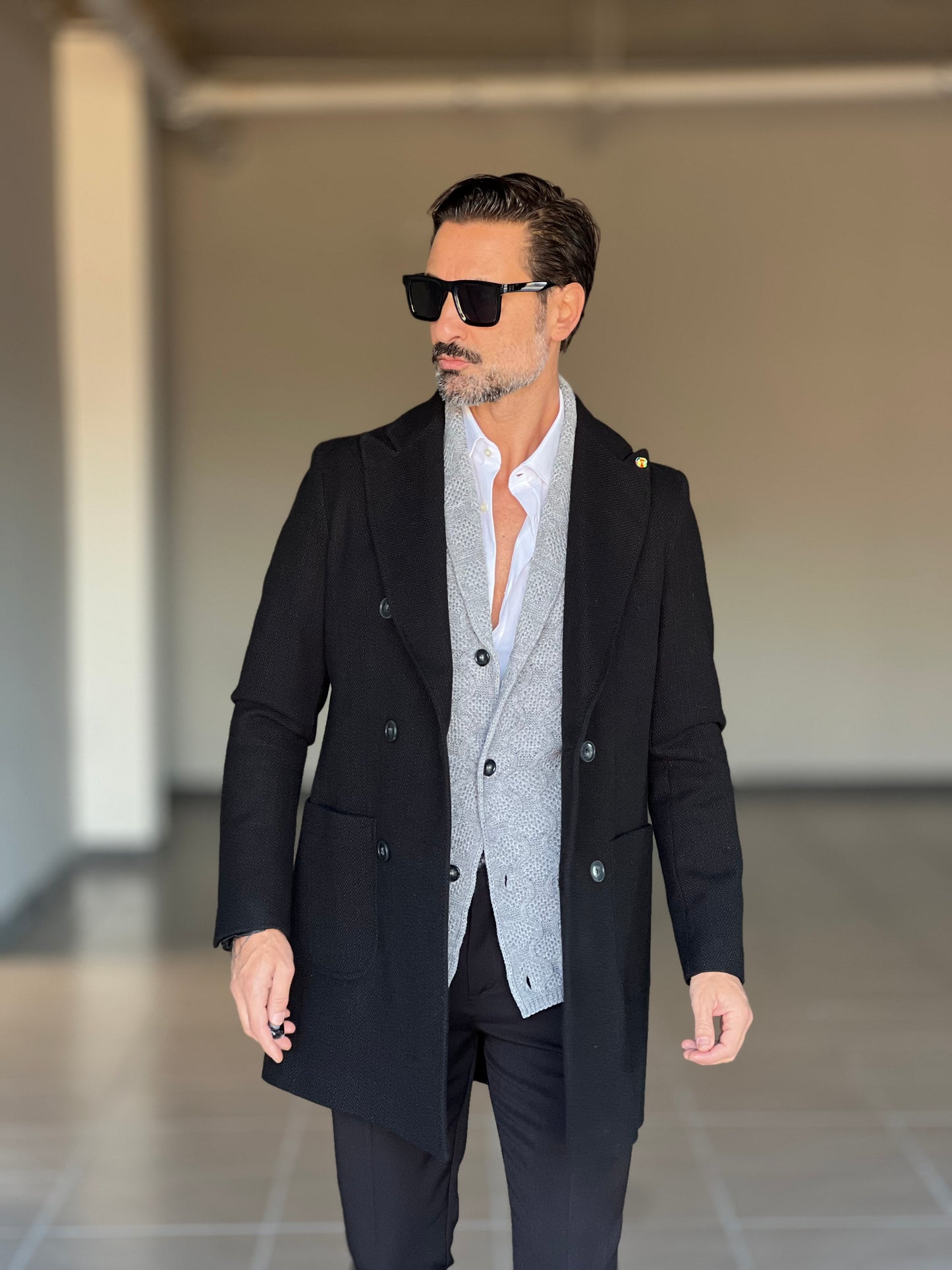 CAPPOTTO  NERO DOPPIOPETTO LAVORAZIONE DIAGONALE