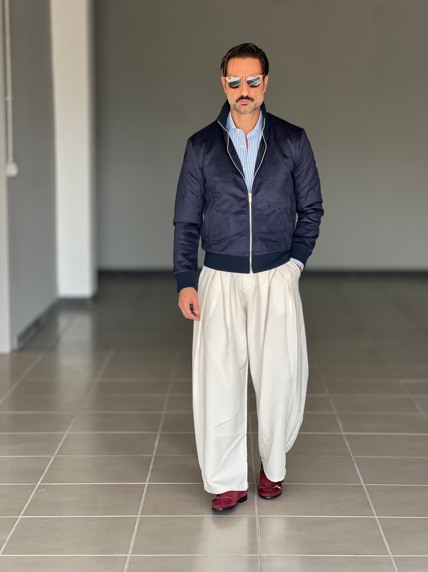 BLACK CHAIN ​​VISCOSE TROUSERS