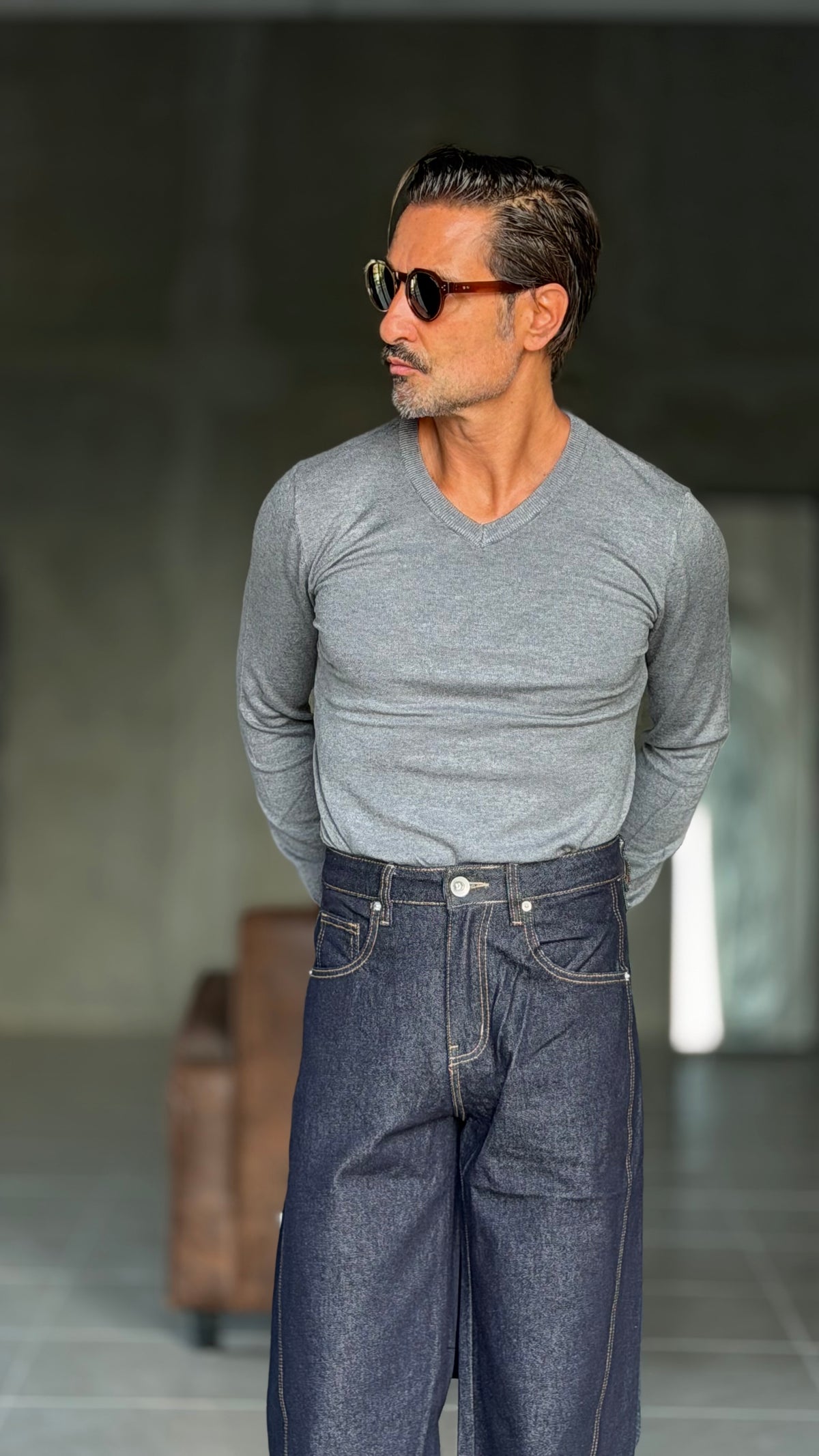 PULLOVER  GRIGIO  SCOLLO V VISCOSA E MISTI