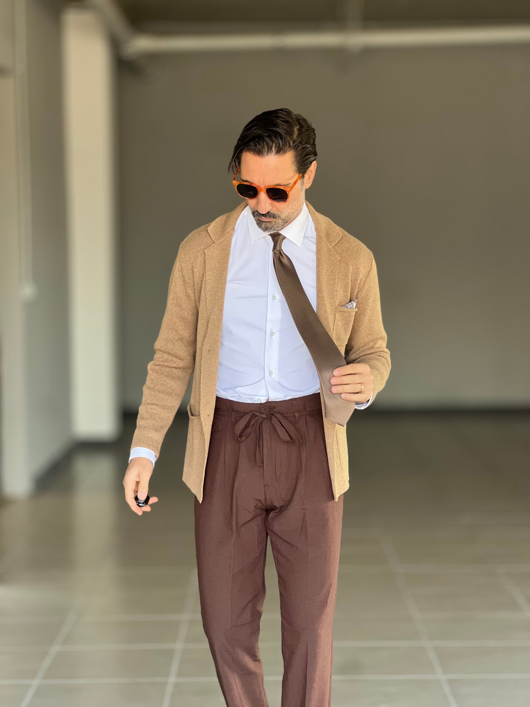 WHITE VISCOSE TROUSERS WITH REGULAR BOTTOM