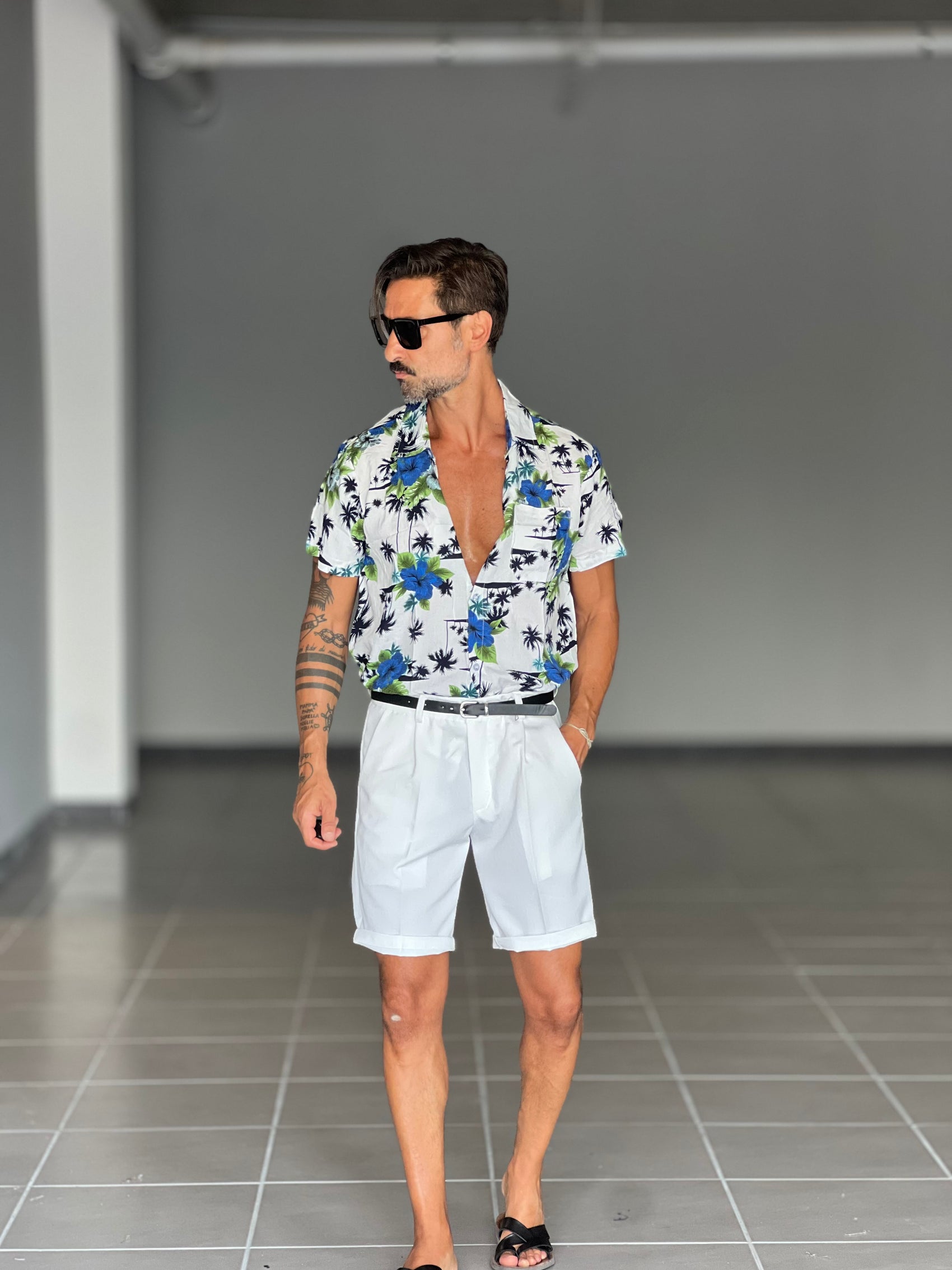 CAMICIA FIORE FONDO BIANCO MEZZA MANICA VISCOSA