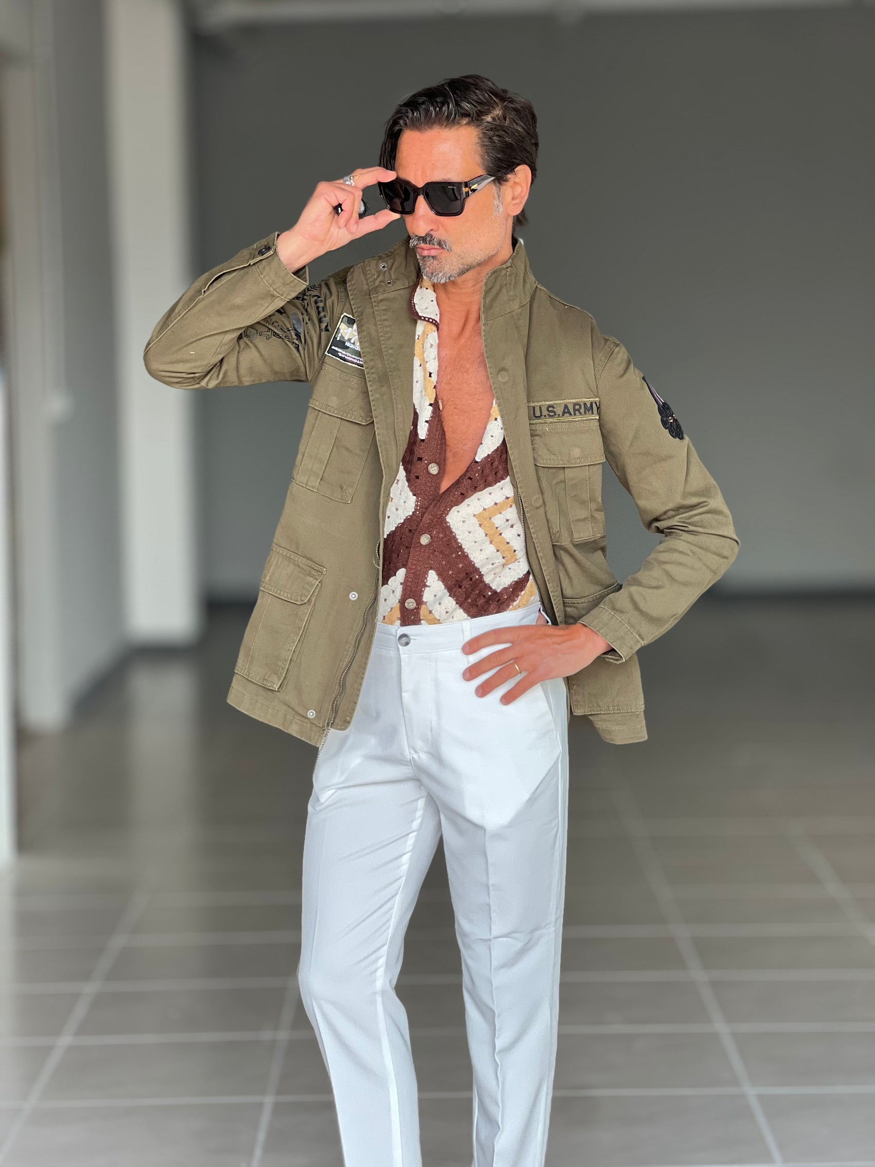 WHITE VISCOSE TROUSERS WITH REGULAR BOTTOM
