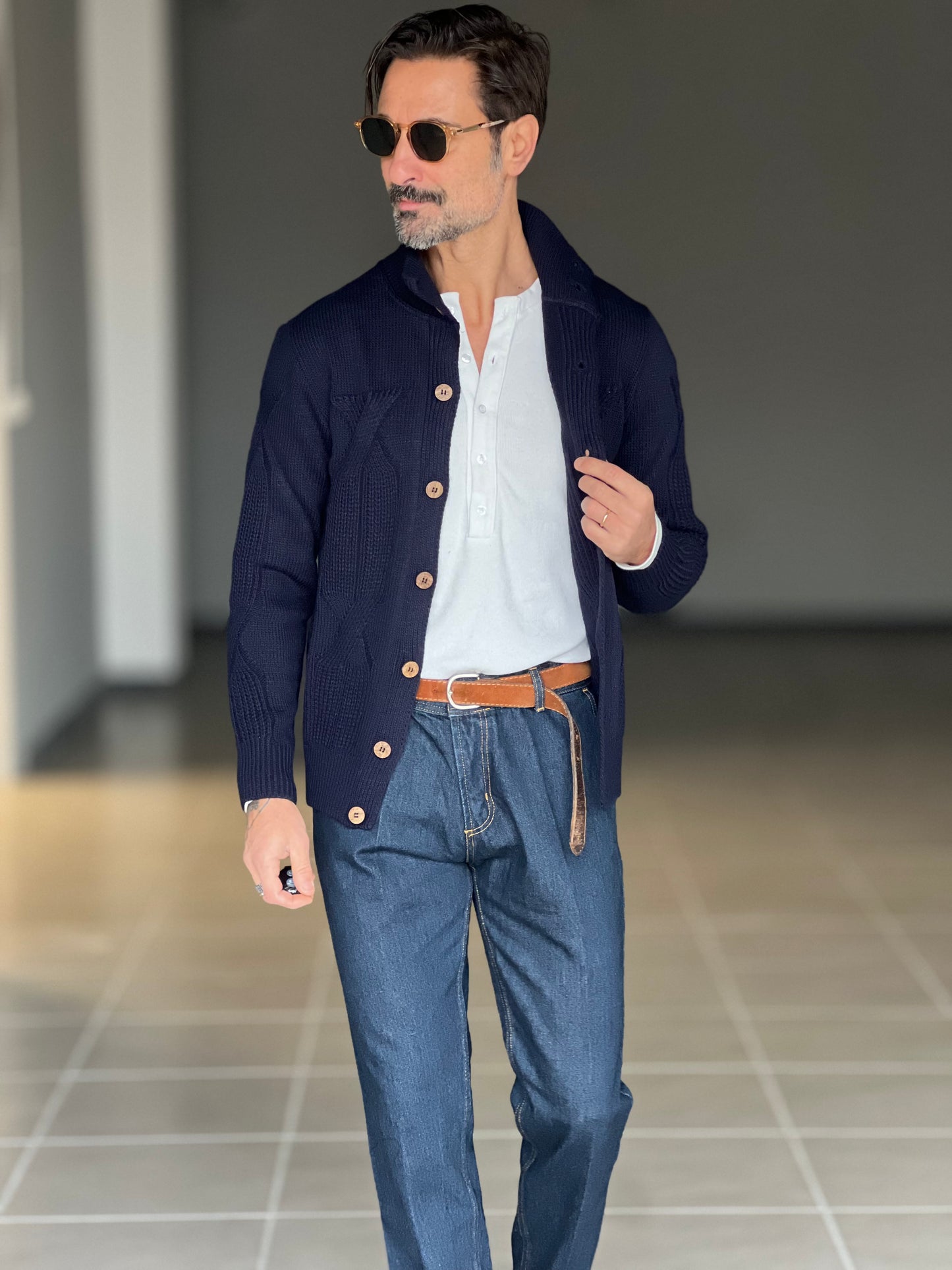 CARDIGAN  BLU OPERATO COLLO IN PIEDI