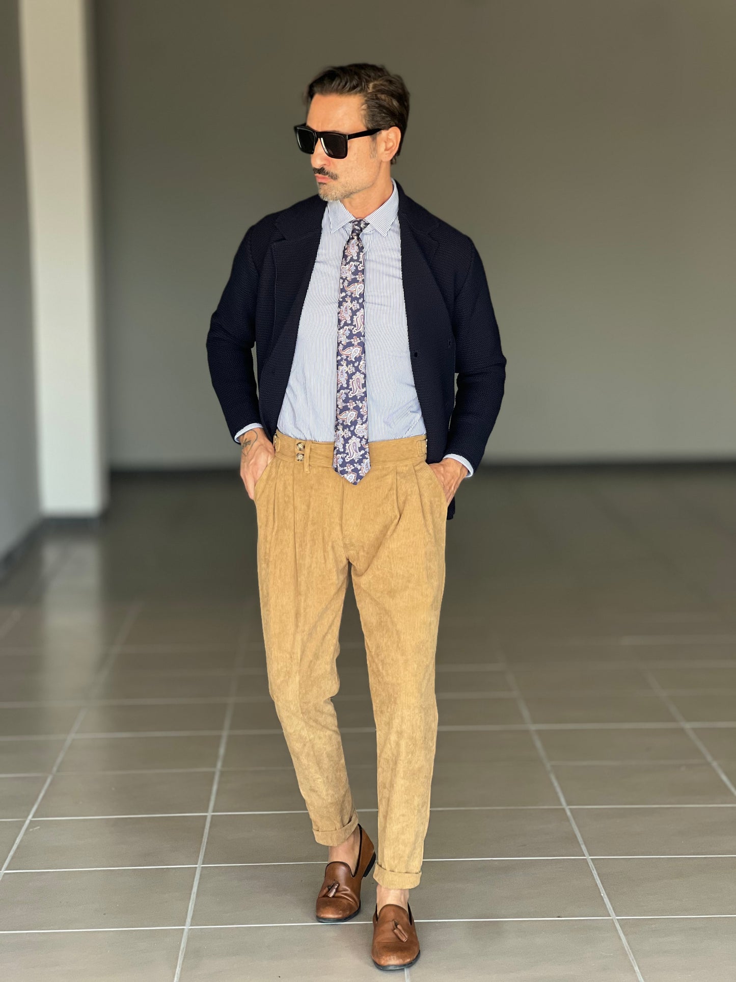 BLACK CHAIN ​​VISCOSE TROUSERS