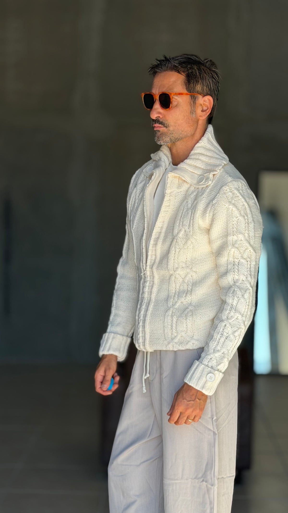 WHITE VISCOSE TROUSERS WITH REGULAR BOTTOM