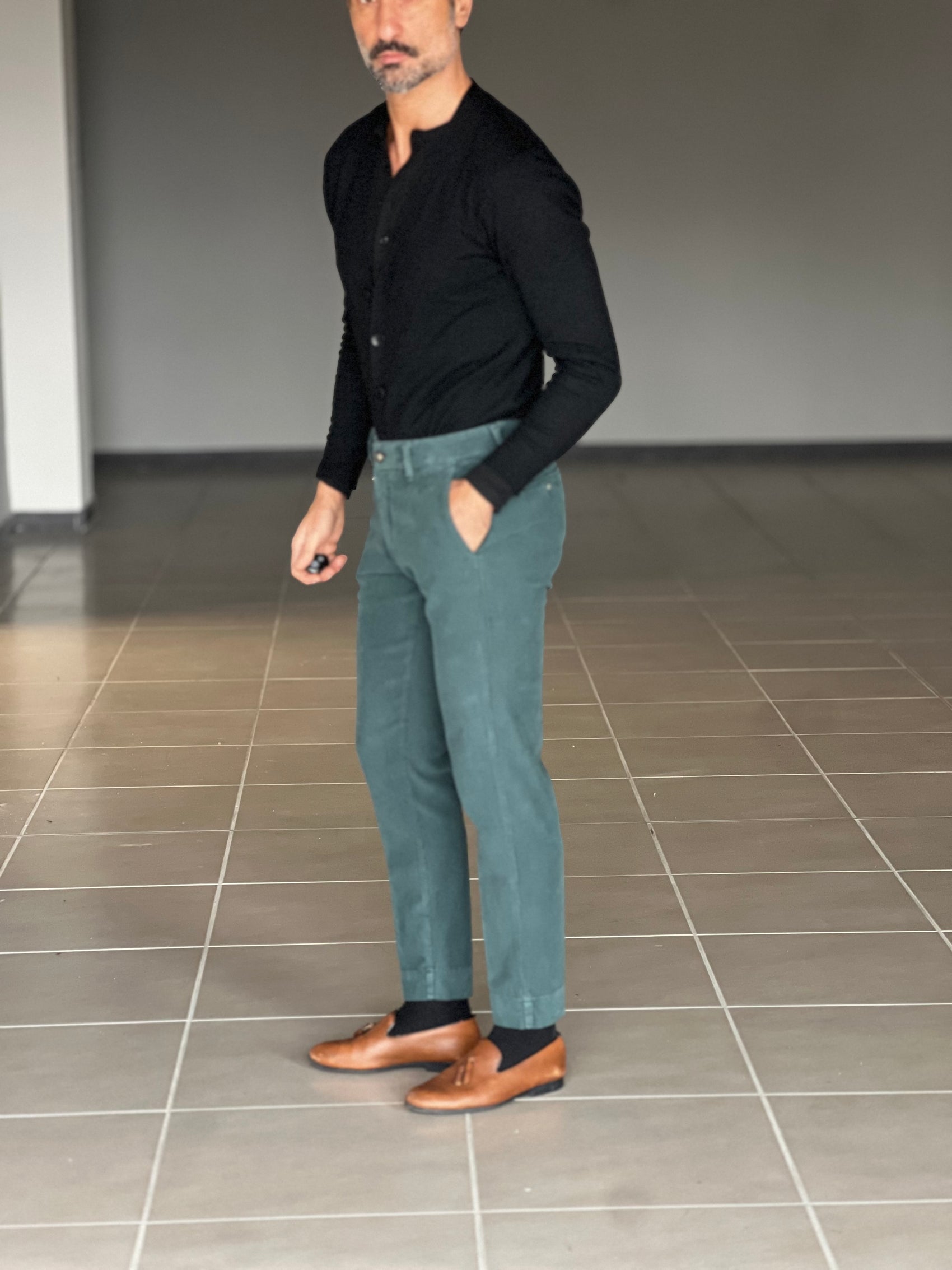 PANTALONE VELLUTO VERDE FOGLIA GAMBA DRITTA