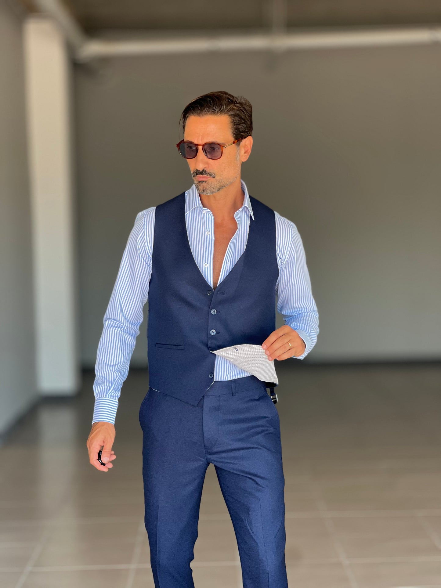 ABITO LANA E MISTI BLU 3 PEZZI GILET REVERSIBILE