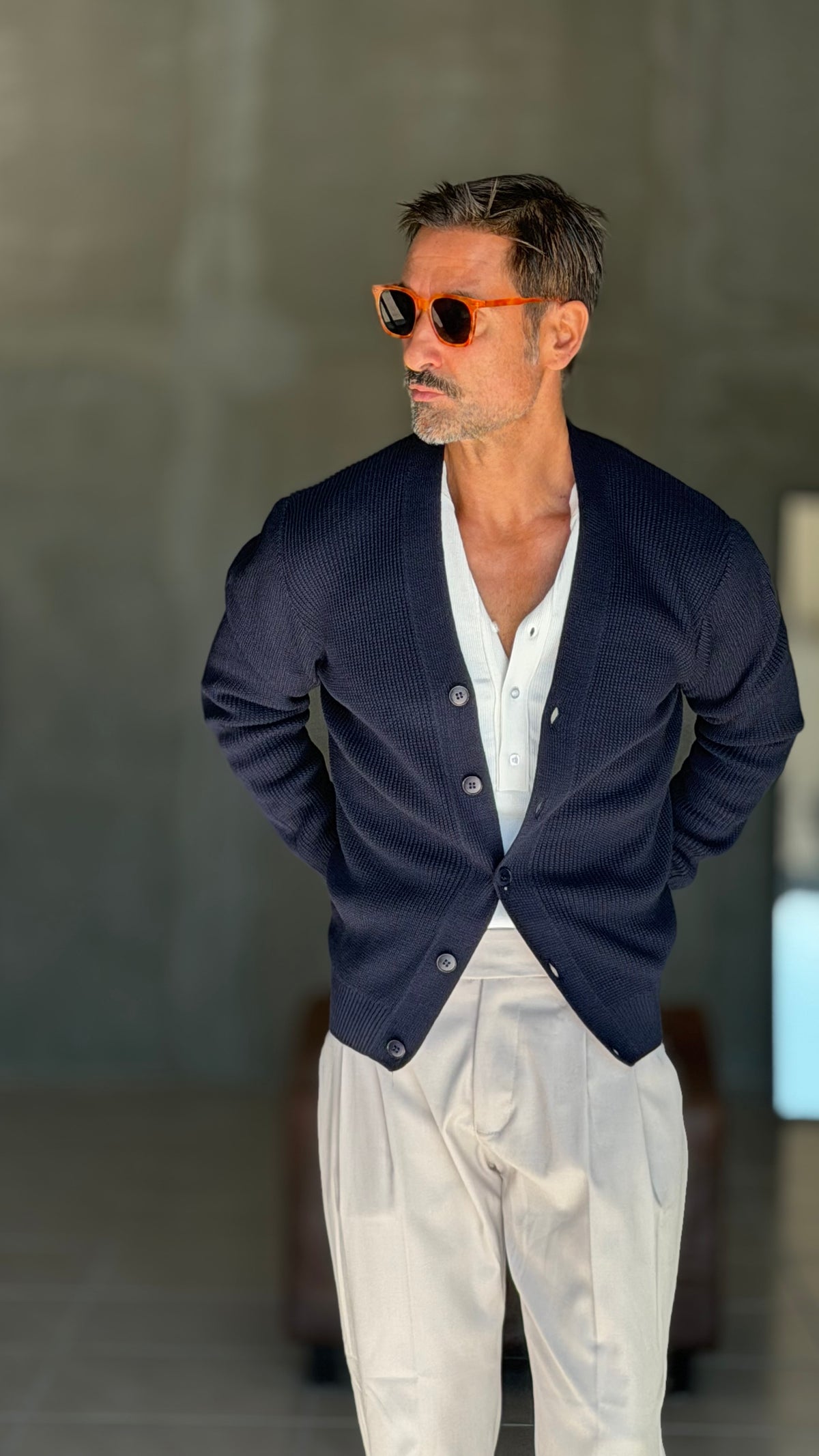 WHITE VISCOSE TROUSERS WITH REGULAR BOTTOM