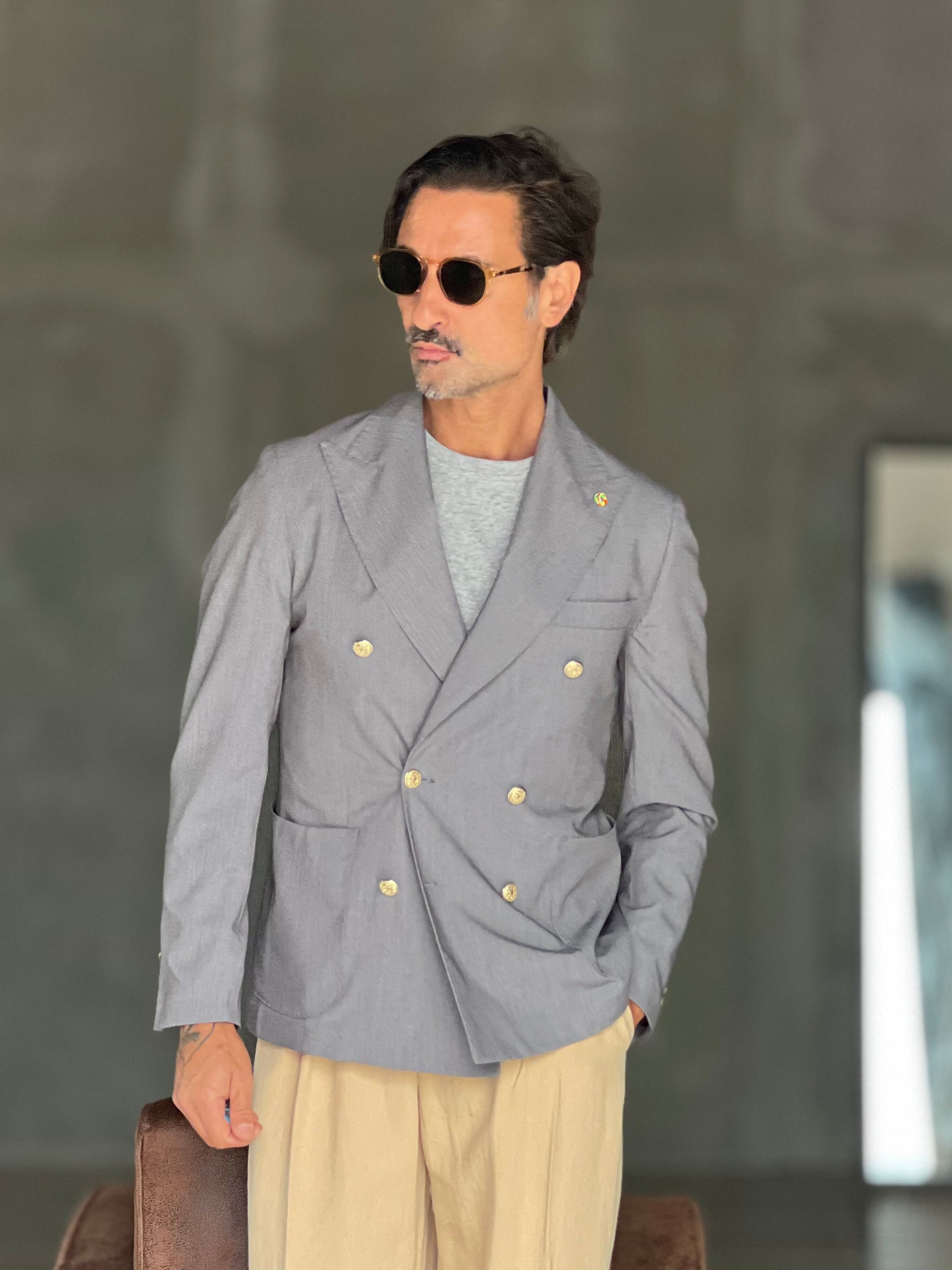 GIACCA DOPPIOPETTO GRIGIA BOTTONE ORO (ABBINABILE AL PANTALONE 00131)