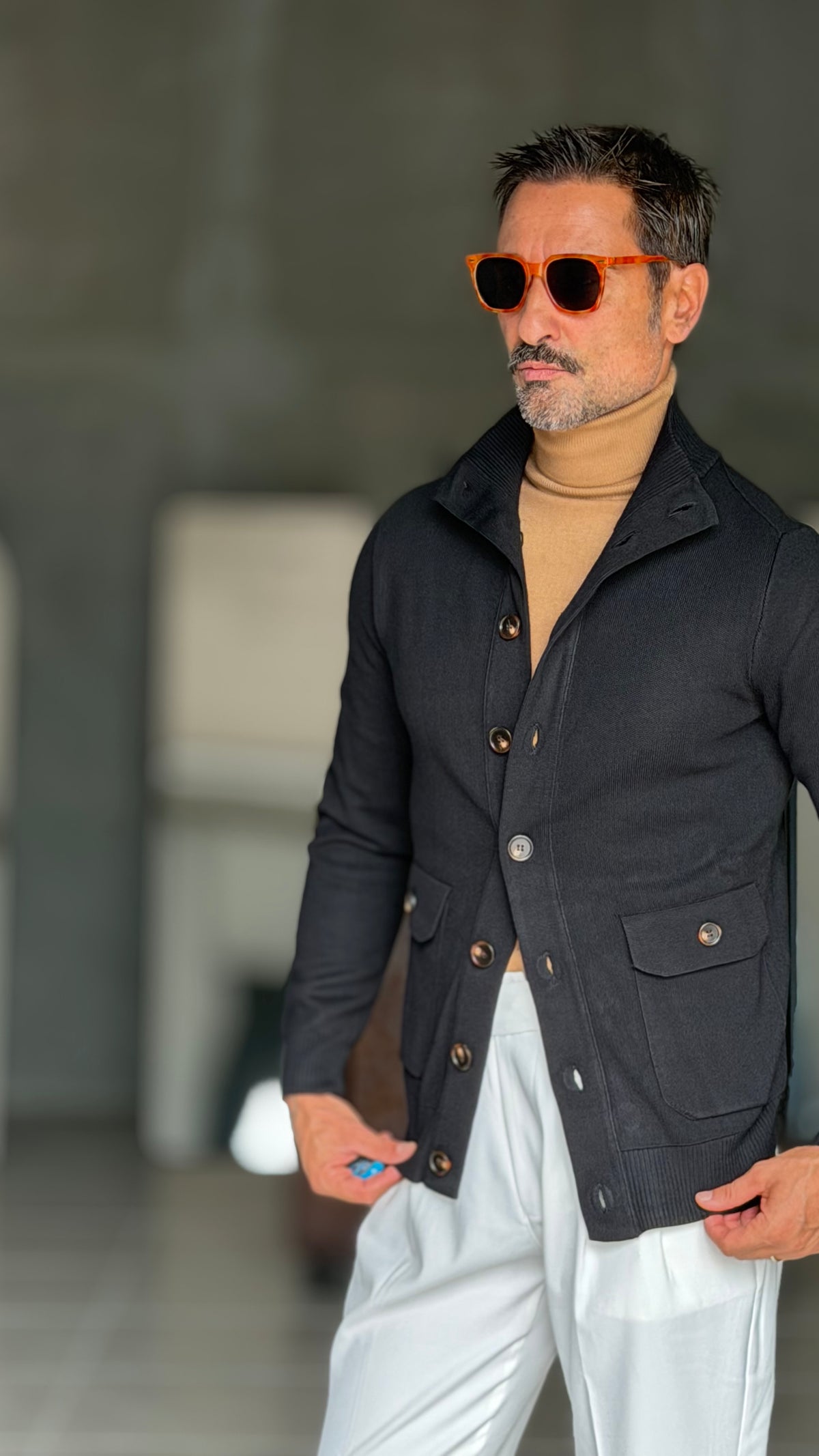 WHITE VISCOSE TROUSERS WITH REGULAR BOTTOM