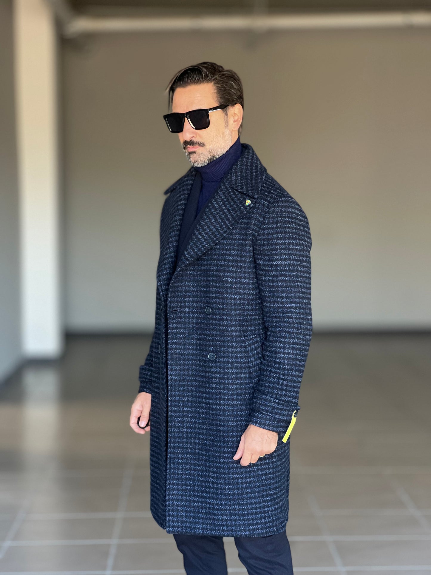 CAPPOTTO  NERO  E BLU DOPPIOPETTO PIE DE POULE