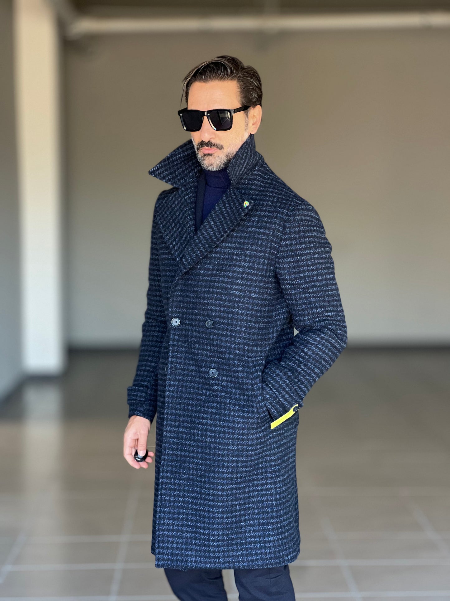 CAPPOTTO  NERO  E BLU DOPPIOPETTO PIE DE POULE