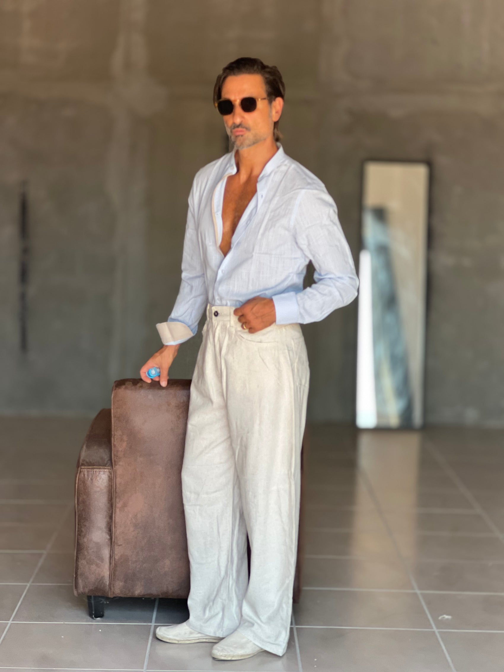 WHITE VISCOSE TROUSERS WITH REGULAR BOTTOM