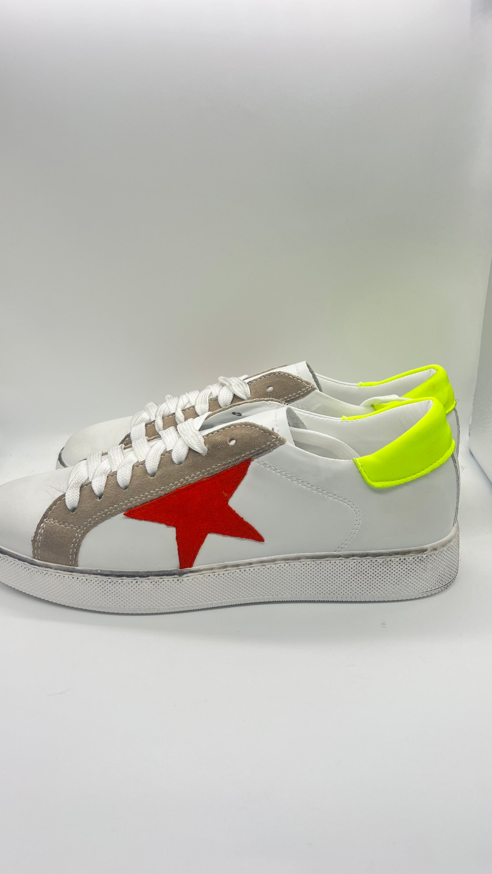 LEATHER AND SUEDE SNEAKERS WITH YELLOW CAP