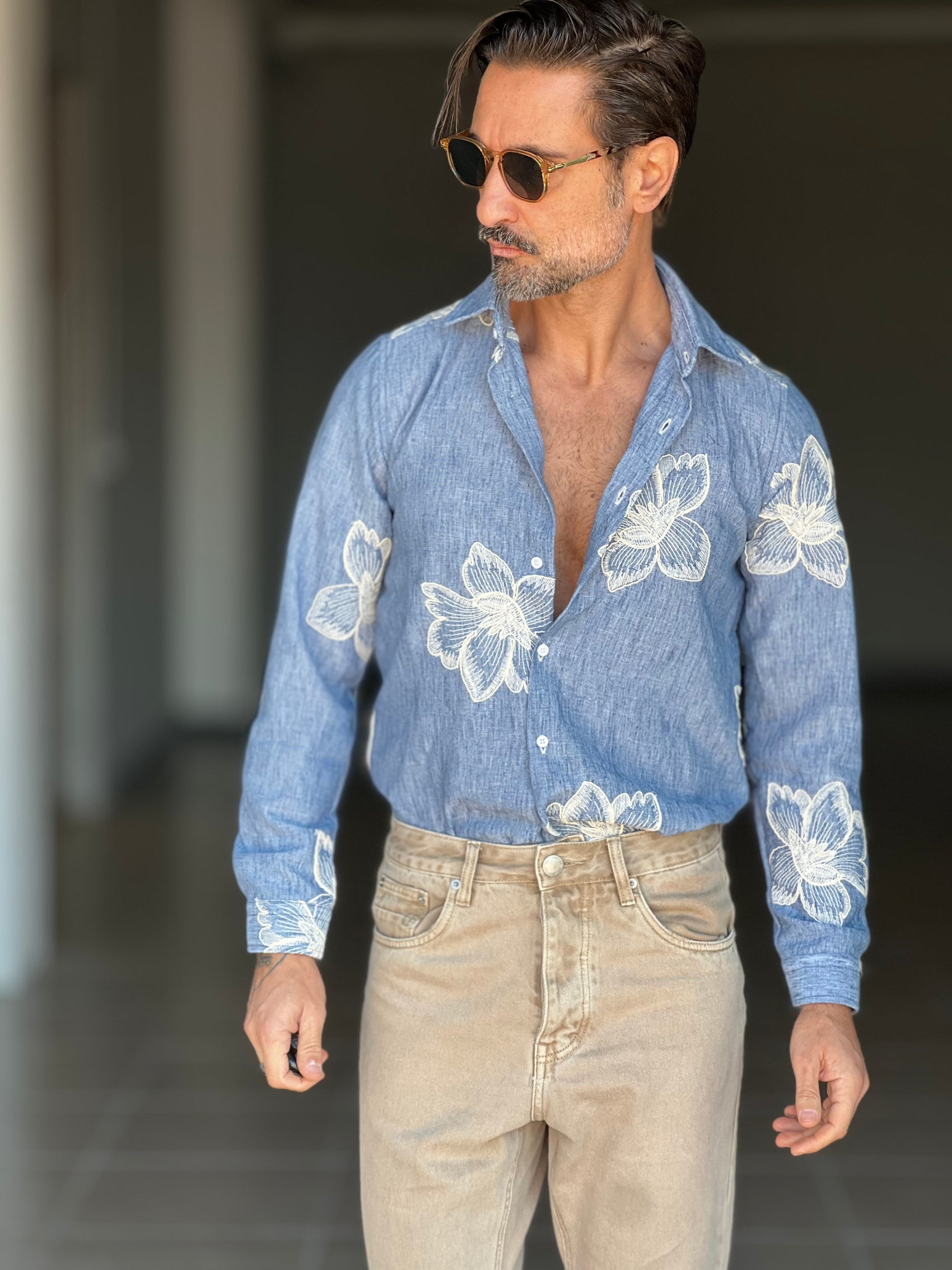 CAMICIA CELESTE  FANTASIA KENIA IN COTONE FIAMMATO  RICAMATA