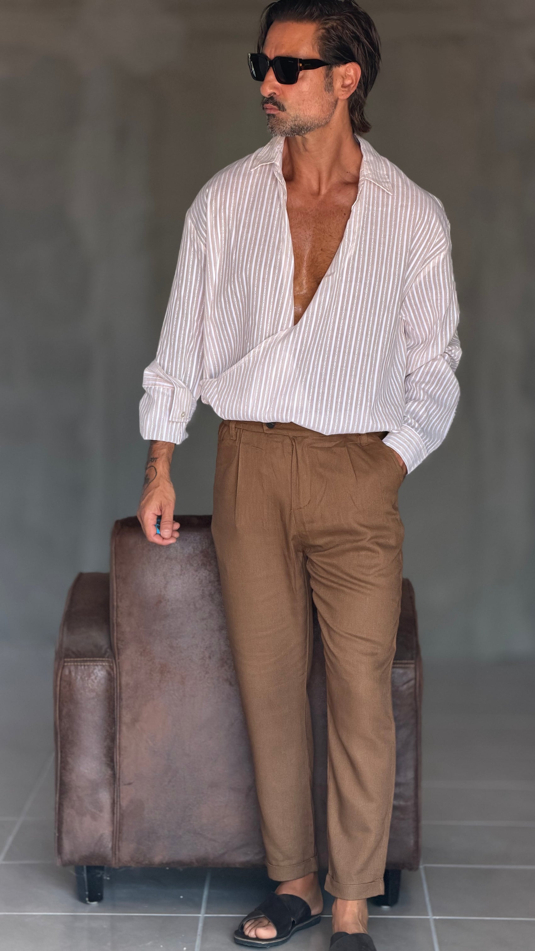 WHITE VISCOSE TROUSERS WITH REGULAR BOTTOM