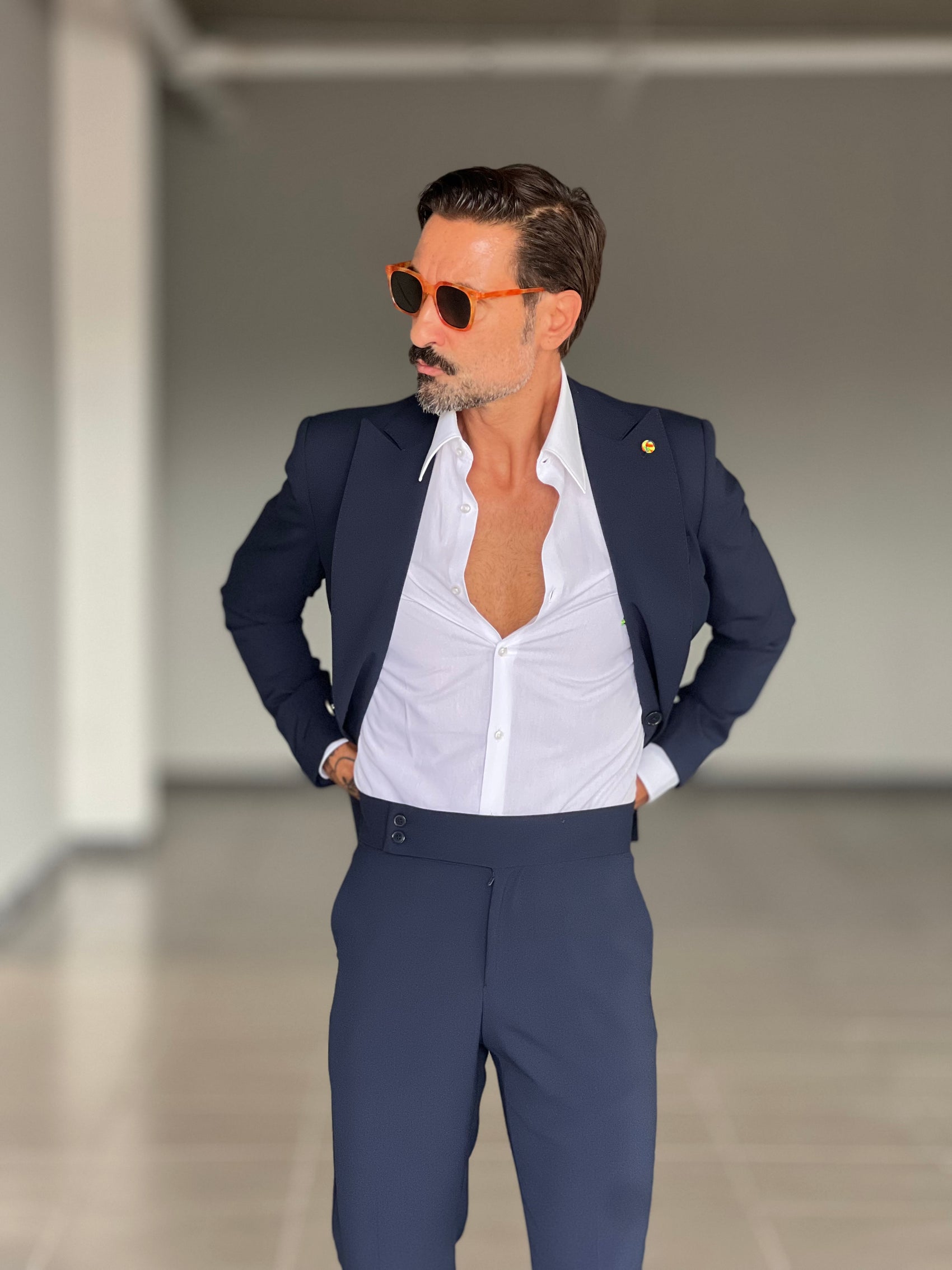 ABITO  BLU NOTTE DOPPIOPETTO BOTTONE METALLO VISCOSA E MISTI