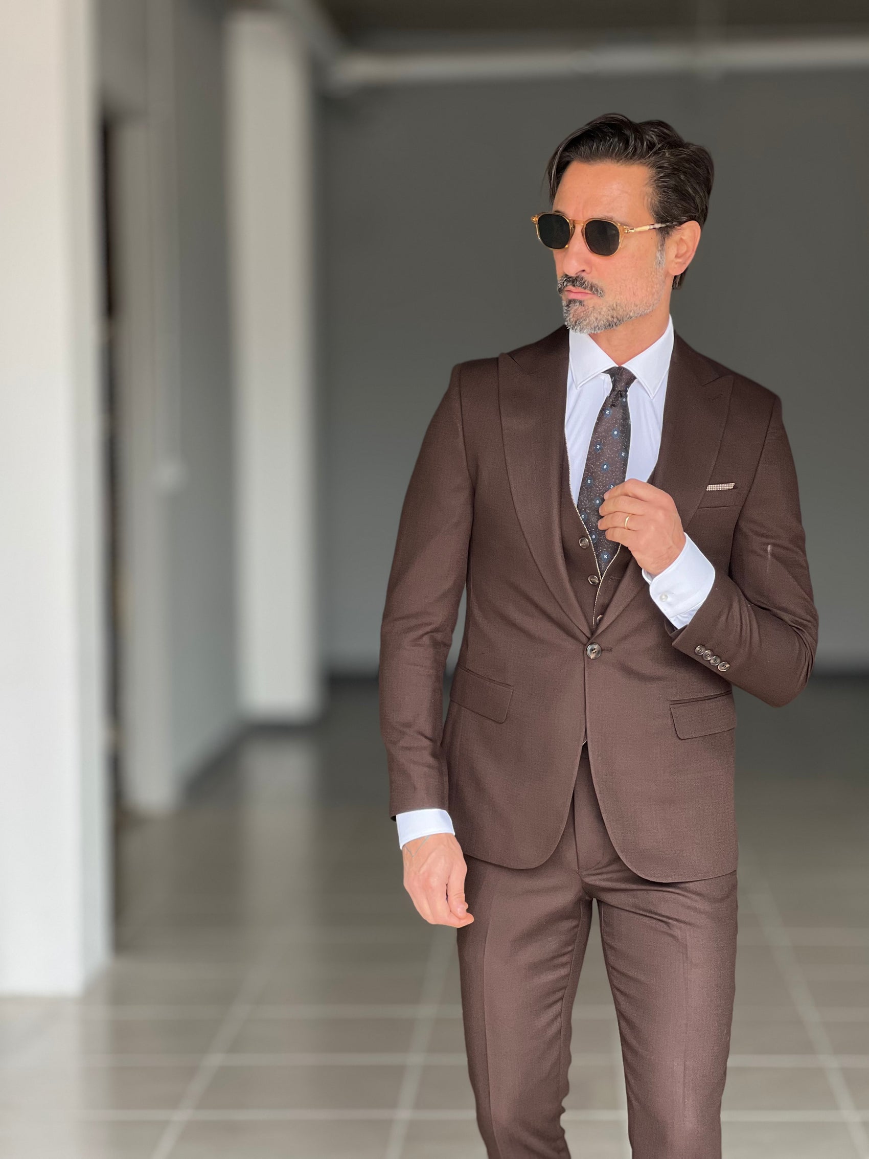 ABITO CIOCCOLATA  MONOPETTO  3 PEZZI GILET DOUBLE FACES 102