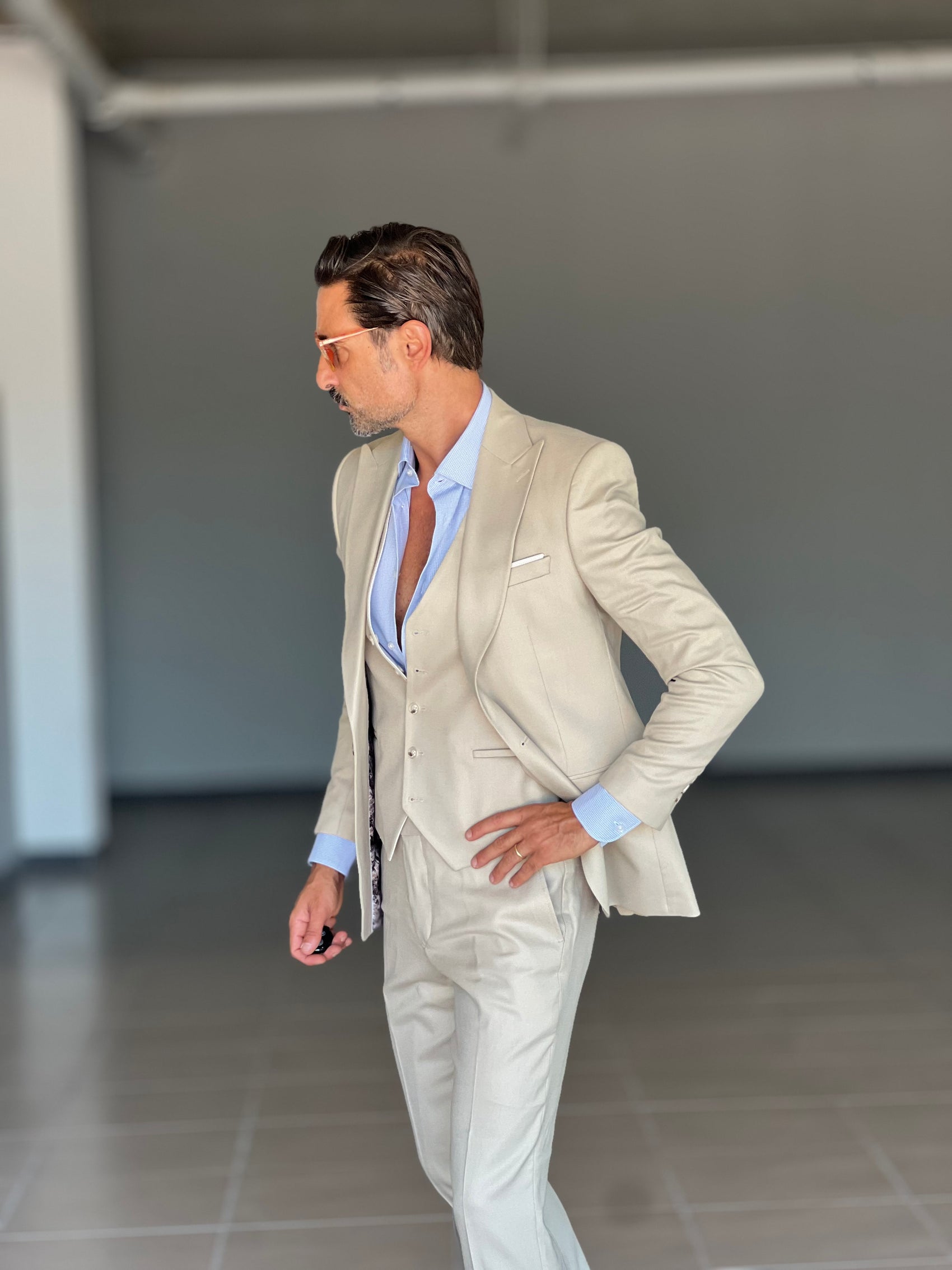 ABITO LANA E MISTI BEIGE 3 PEZZI GILET REVERSIBILE