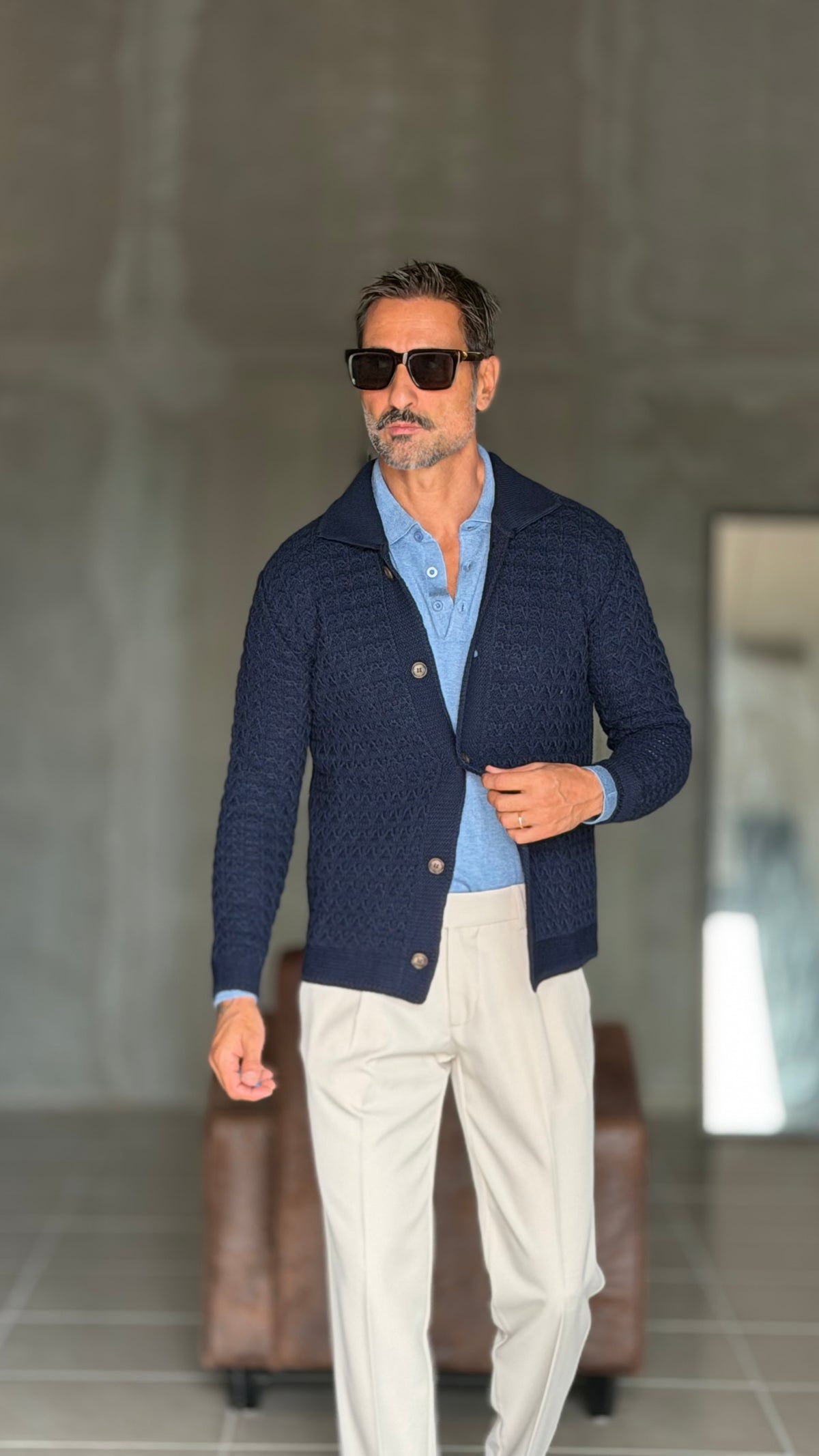 WHITE VISCOSE TROUSERS WITH REGULAR BOTTOM
