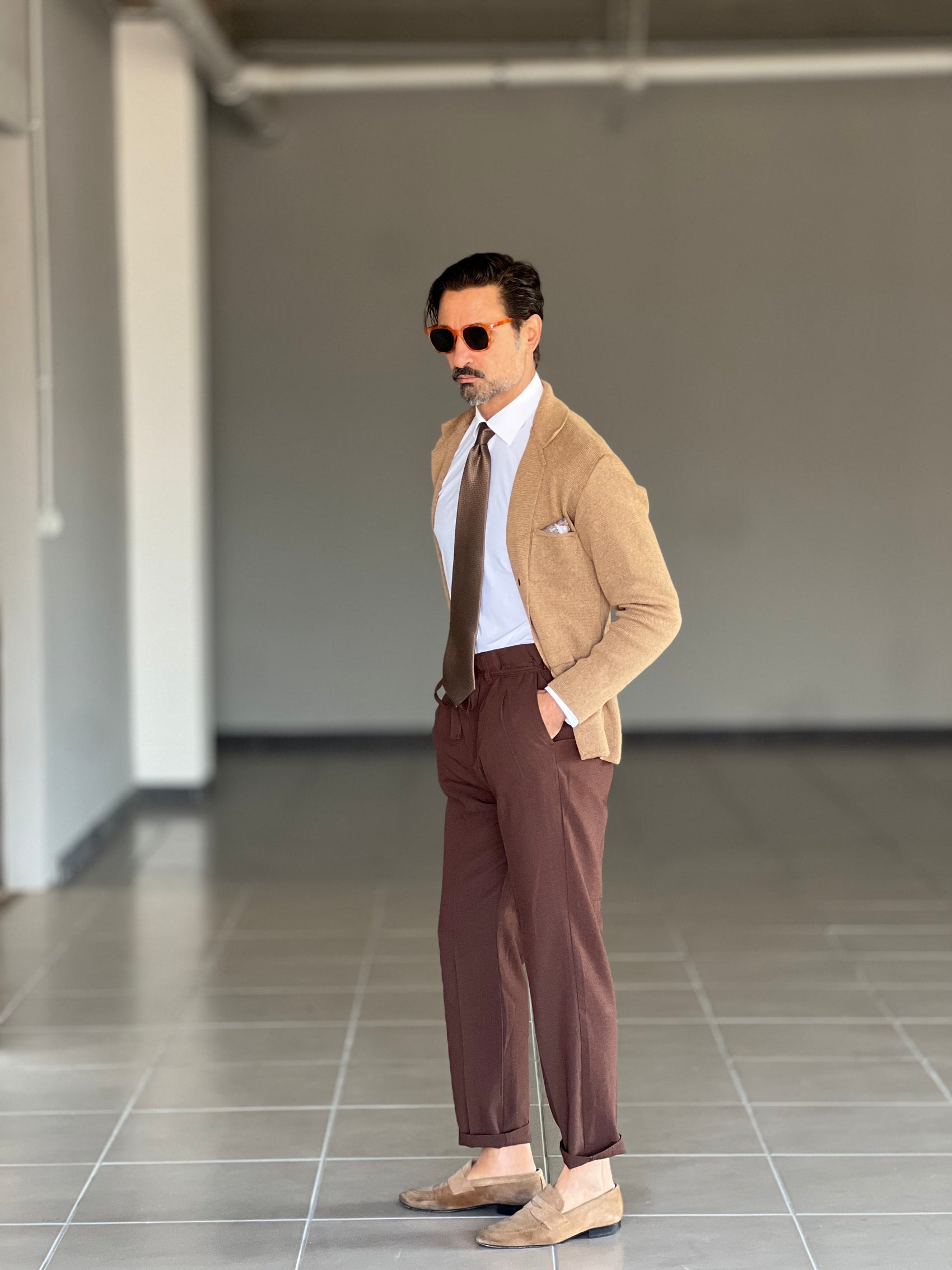 WHITE VISCOSE TROUSERS WITH REGULAR BOTTOM