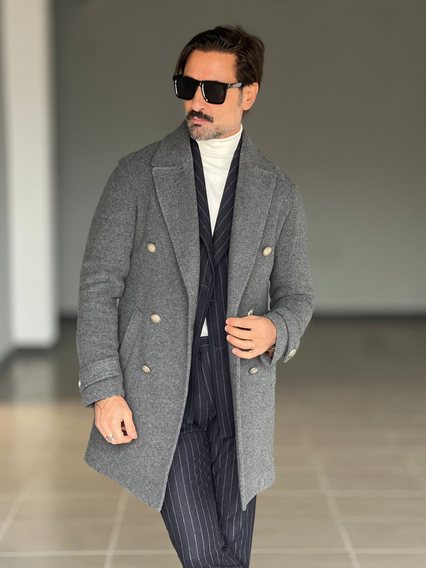 *CAPPOTTO  GRIGIO   DOPPIOPETTO  DOPPIATO LANA E MISTI BOTTONE METALLO