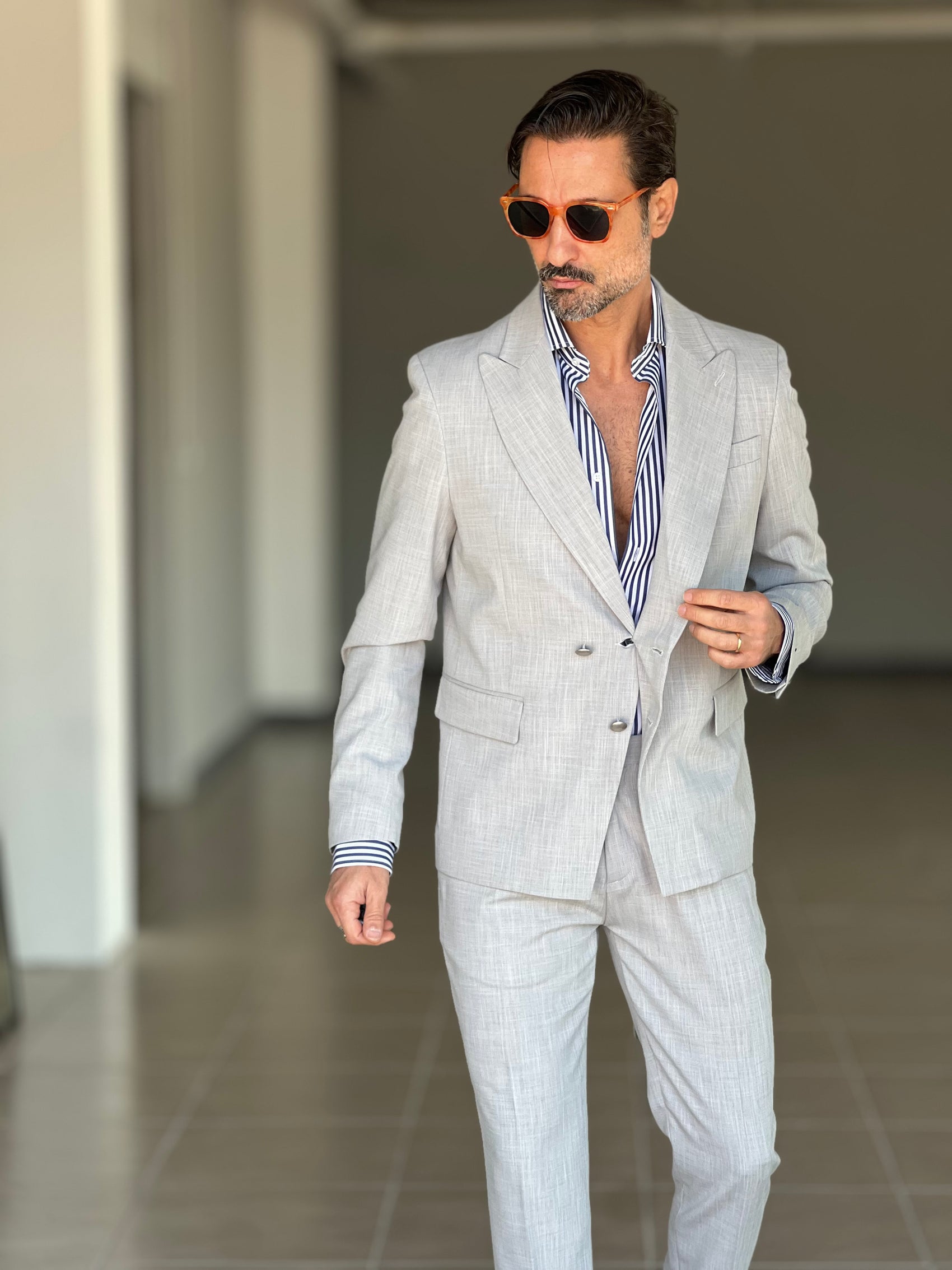 GIACCA GRIGIA  ALTATENSIONE PETTO A LANCIA MEZZO DOPPIOPETTO ( PUOI ABBINARLA AL PANTALONE CON IL CODICE 35 )