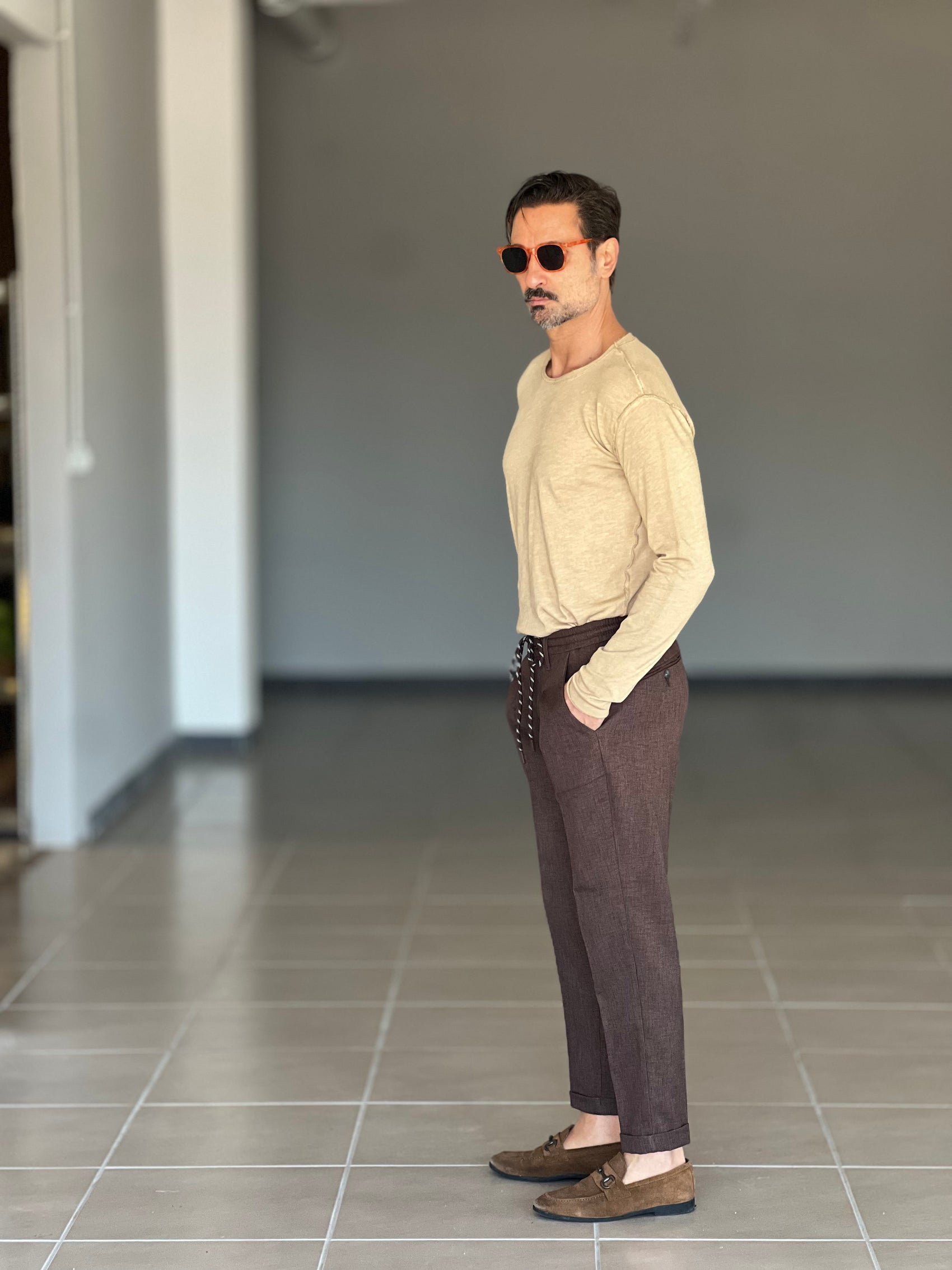 WHITE VISCOSE TROUSERS WITH REGULAR BOTTOM