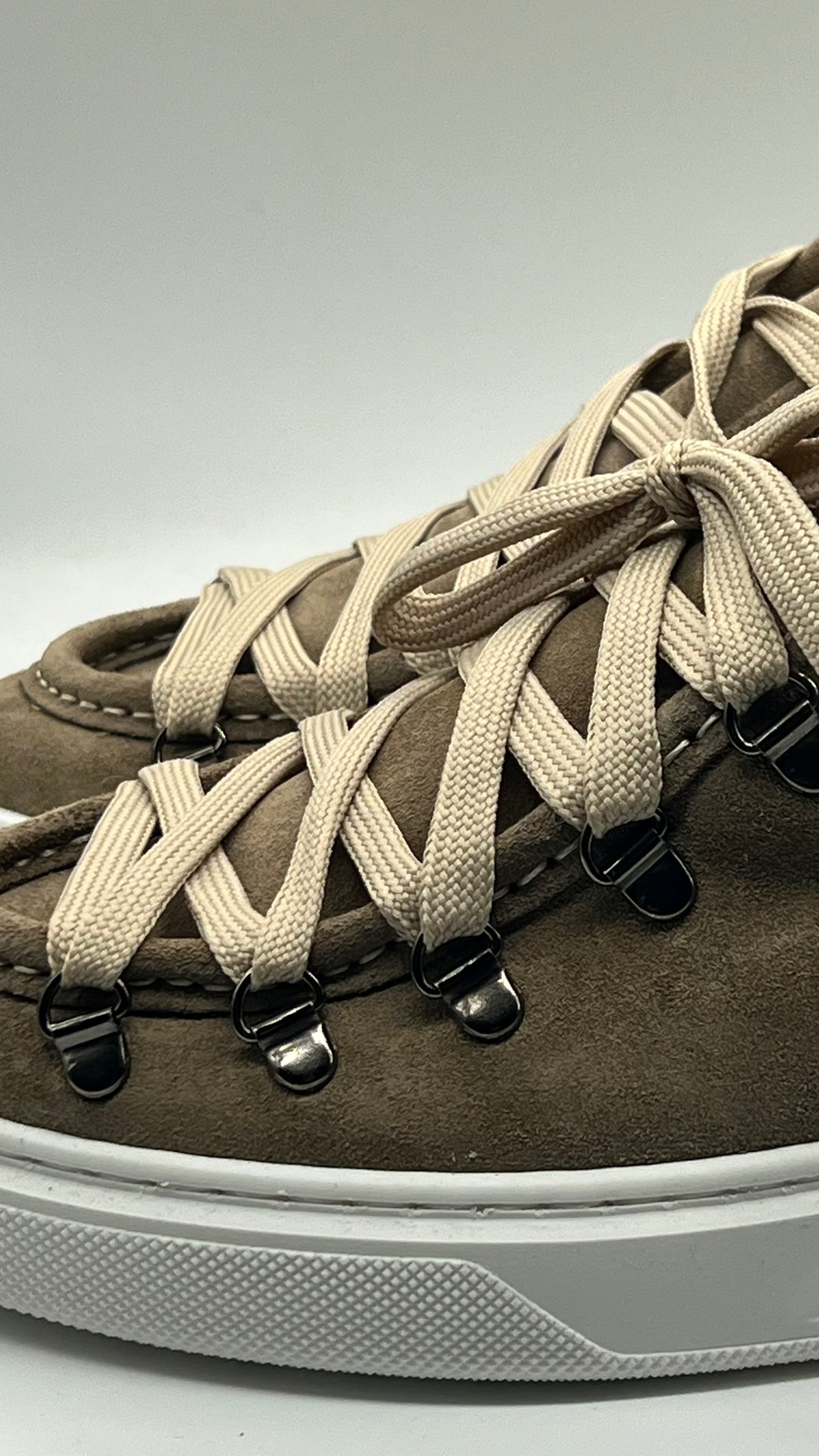 LEATHER AND SUEDE SNEAKERS WITH YELLOW CAP