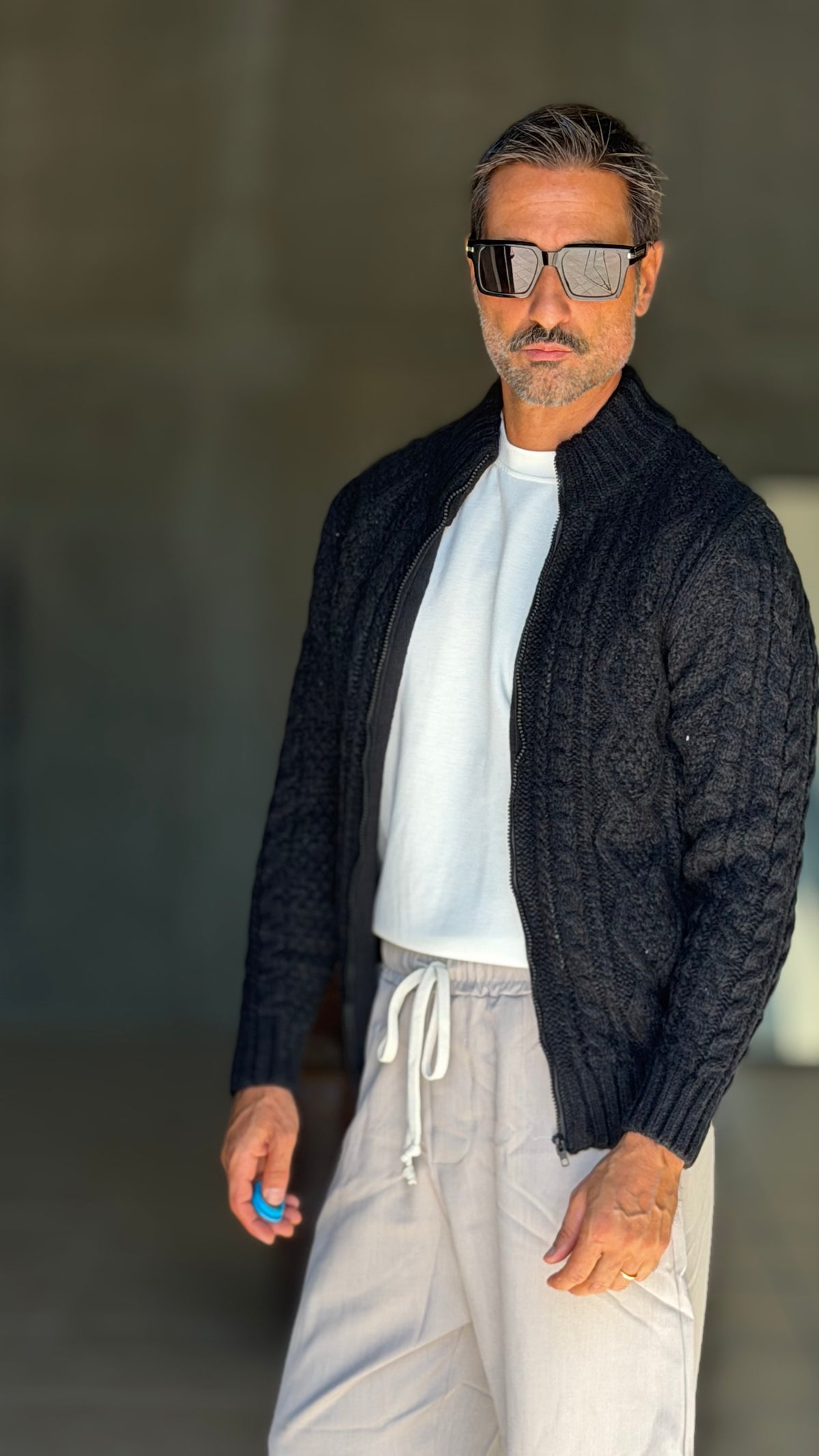 WHITE VISCOSE TROUSERS WITH REGULAR BOTTOM