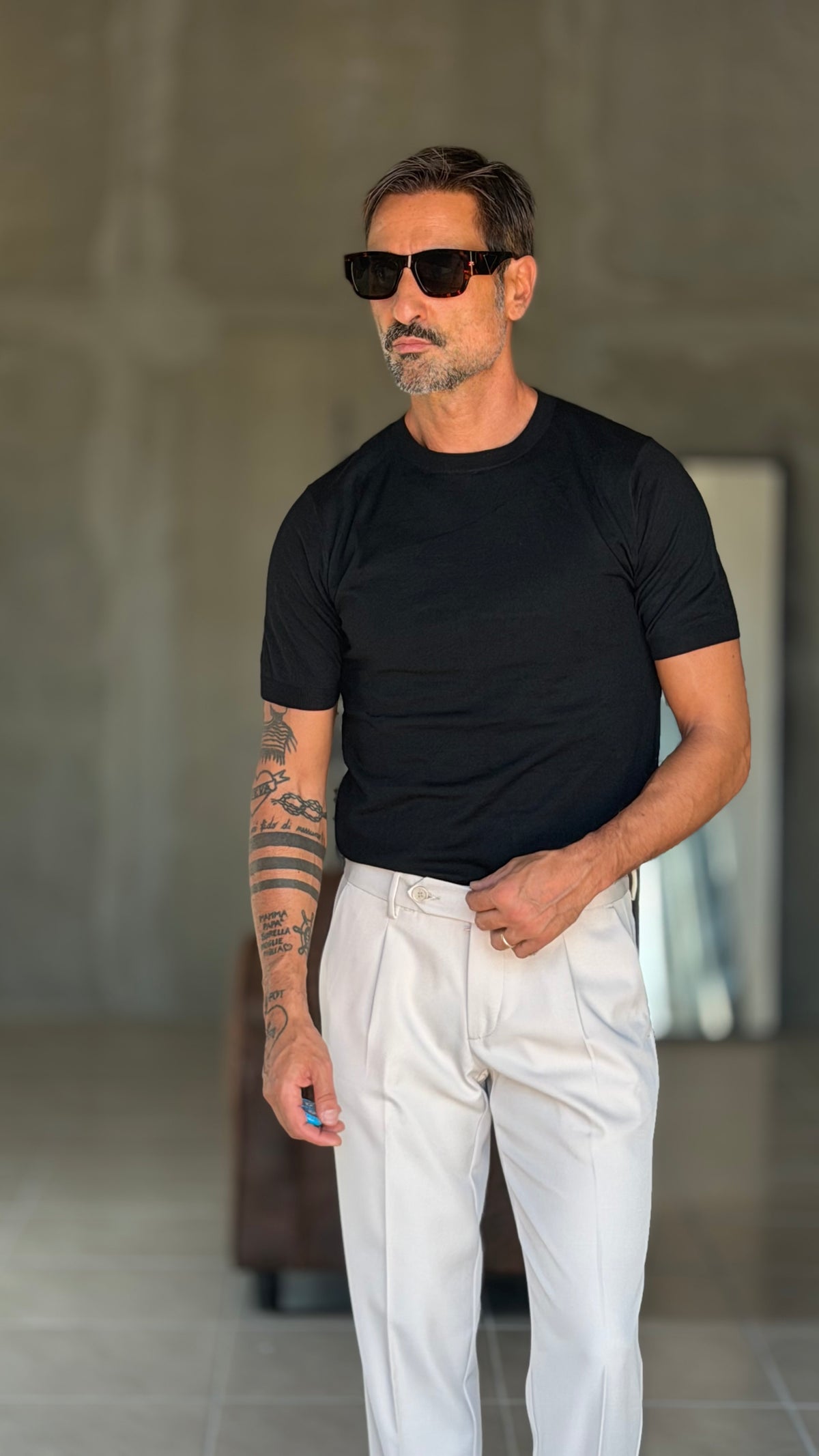 MAGLIA  NERA  TELAMIRA EFFETTO LANA MEZZA MANICA