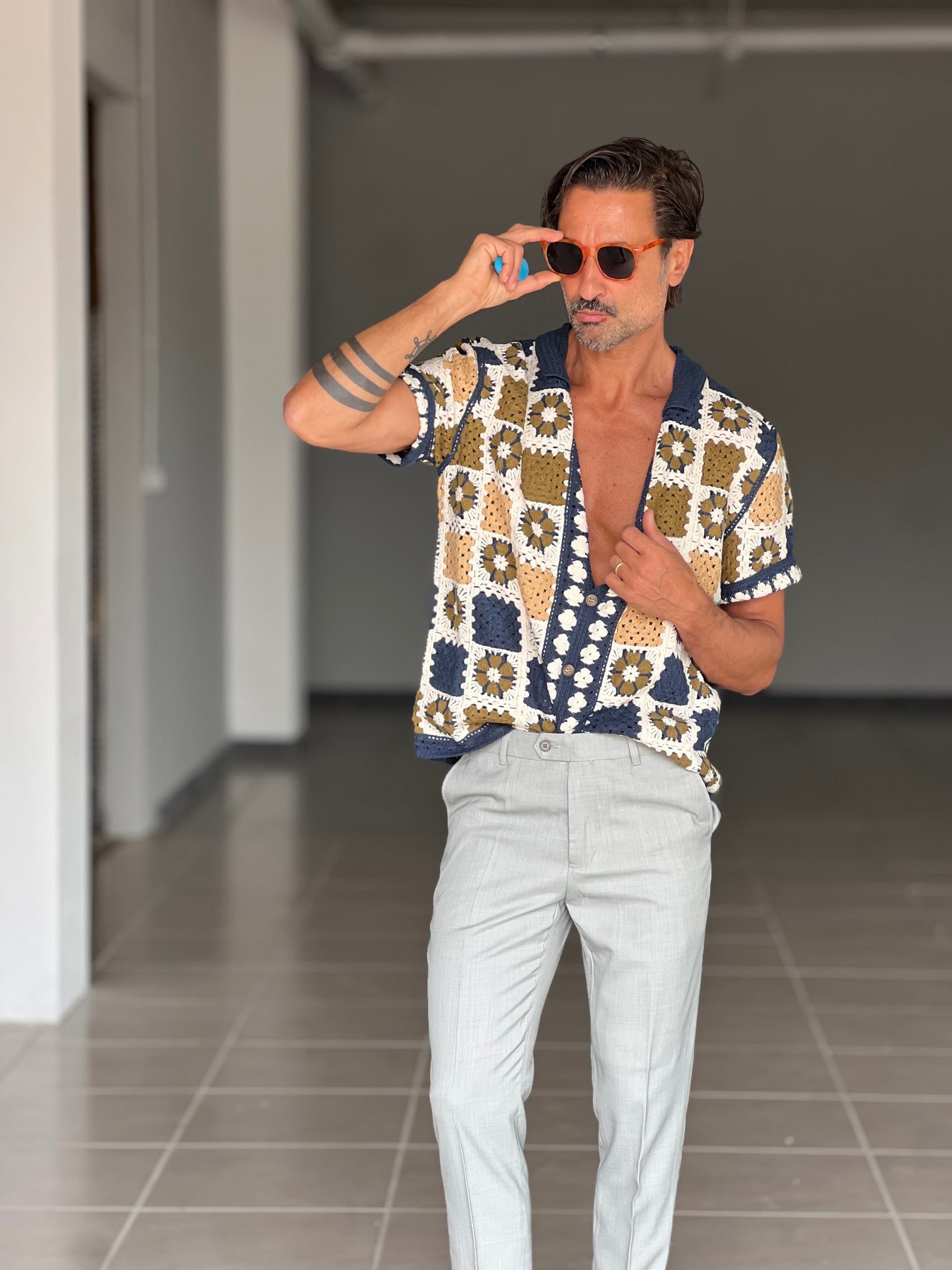 WHITE VISCOSE TROUSERS WITH REGULAR BOTTOM
