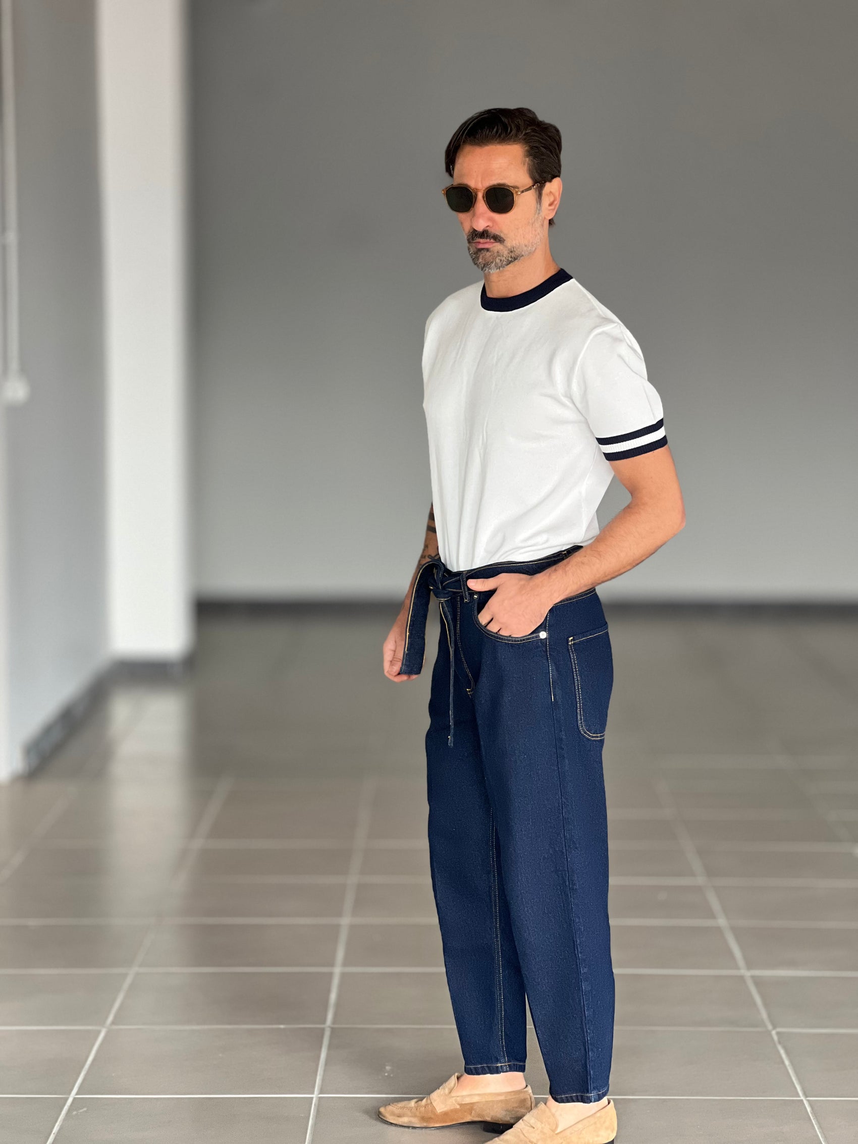 WHITE VISCOSE TROUSERS WITH REGULAR BOTTOM