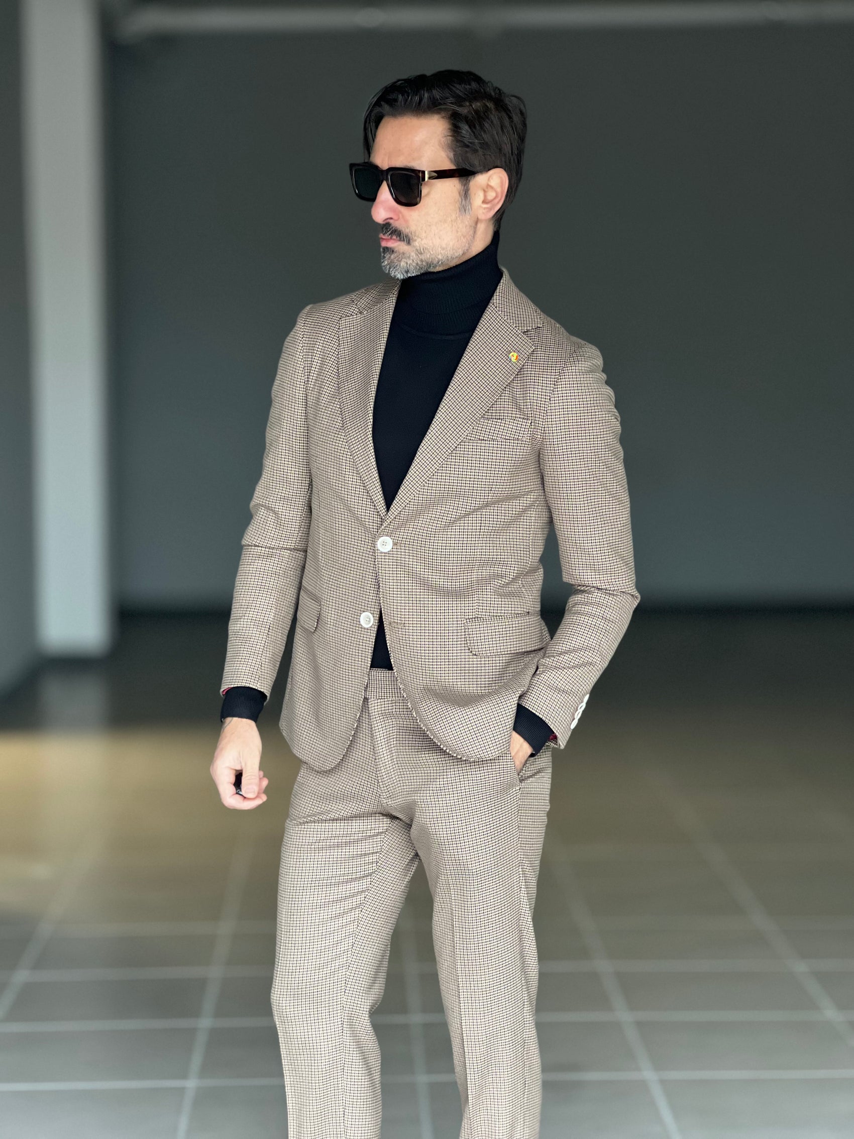 ABITO PIE DE POULE FONDO BEIGE PUNTO MILANO