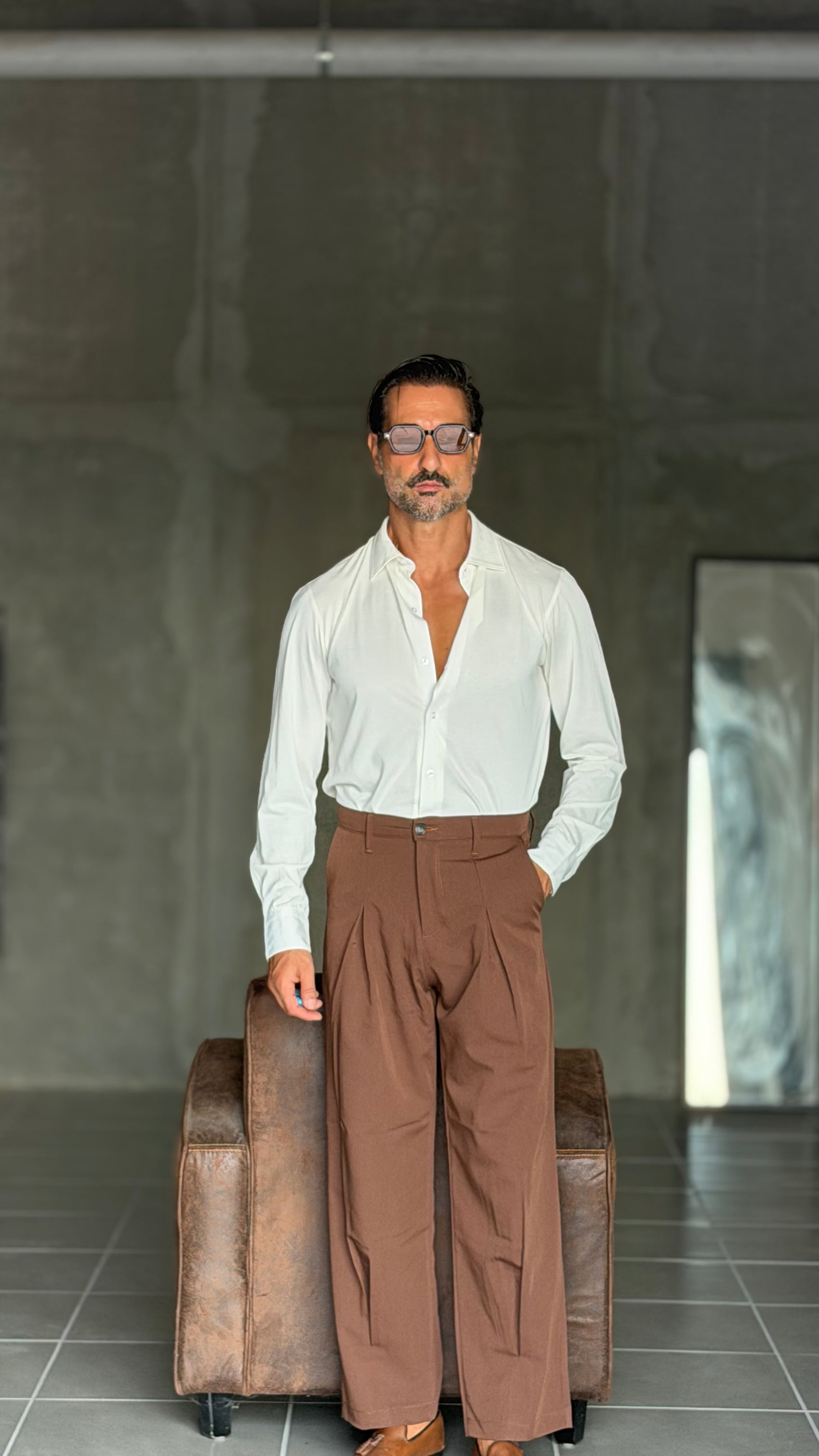 PANTALONE MORO  DOPPIAPINCES IN FONDO