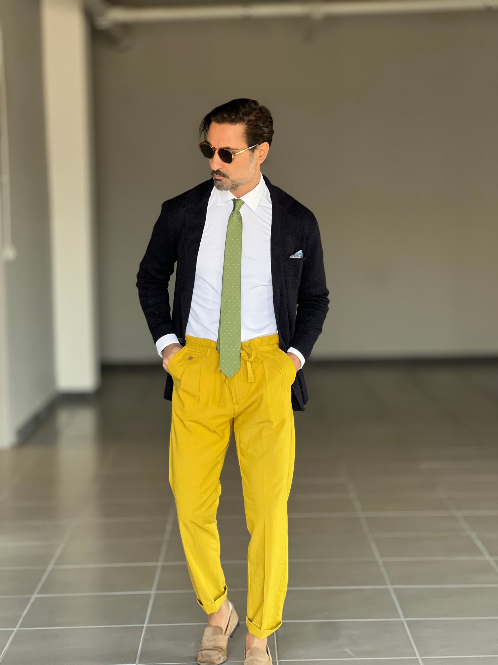 WHITE VISCOSE TROUSERS WITH REGULAR BOTTOM