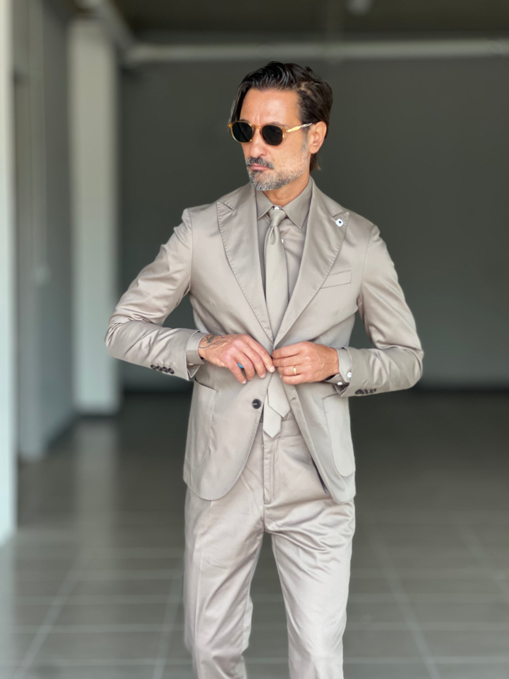 ABITO +CAMICIA +CRAVATTA (STESSO TESSUTO IN COTONE)