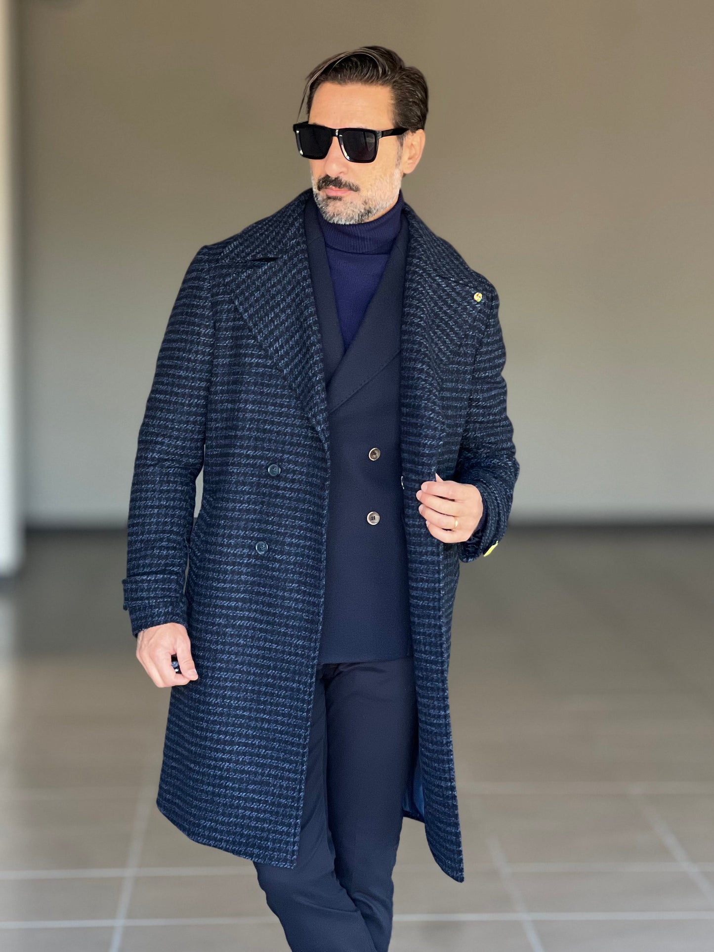 CAPPOTTO  NERO  E BLU DOPPIOPETTO PIE DE POULE