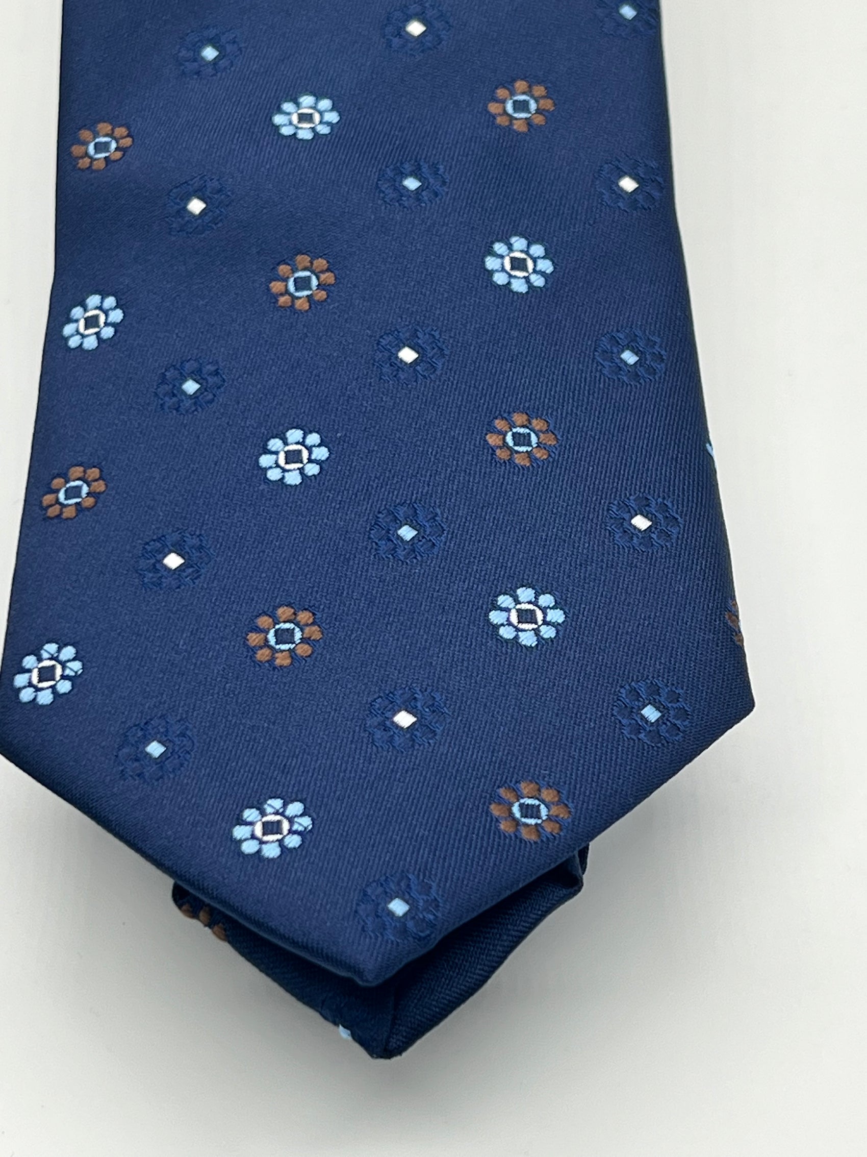 TWELVE TIE