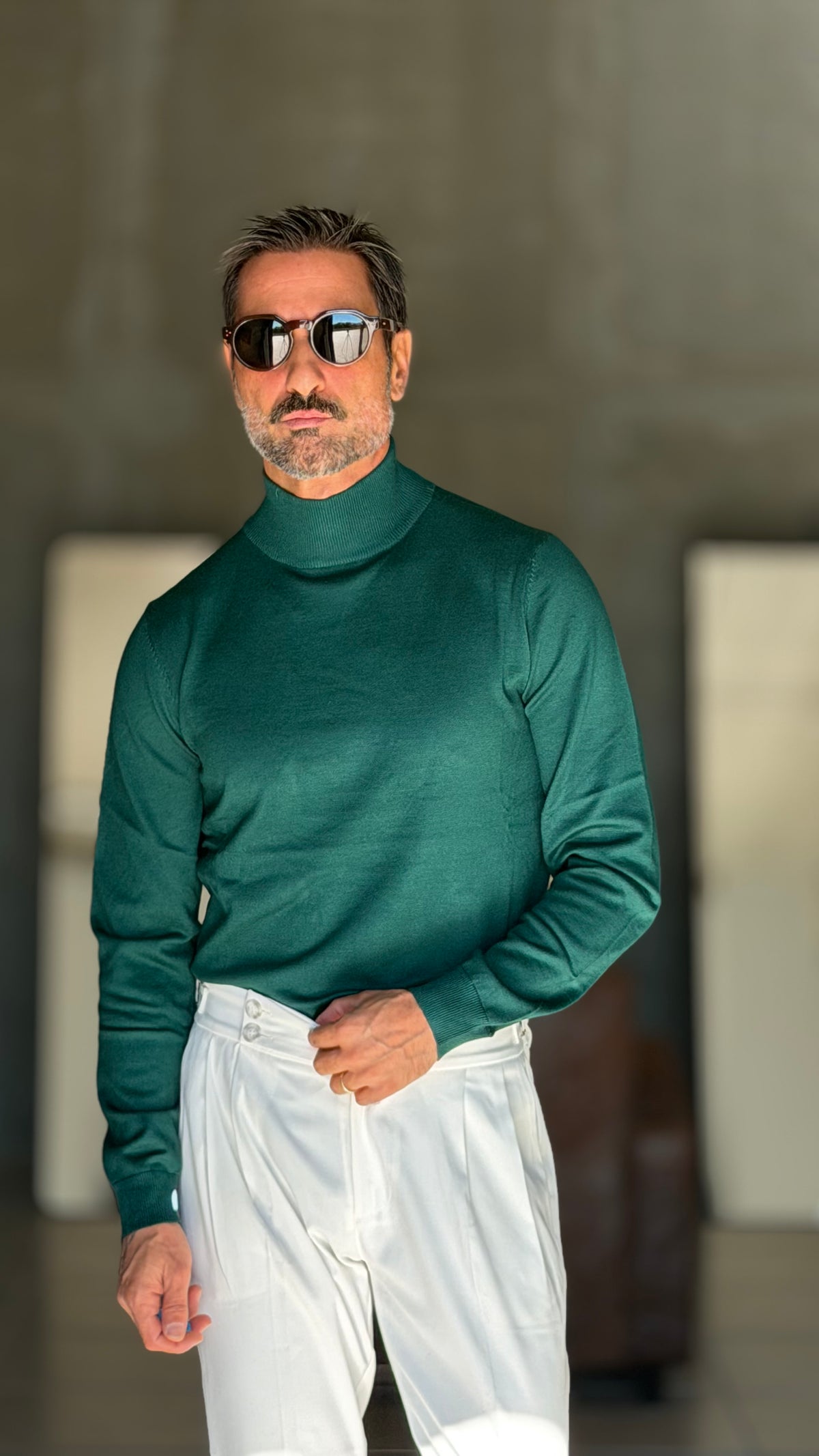 WHITE VISCOSE TROUSERS WITH REGULAR BOTTOM