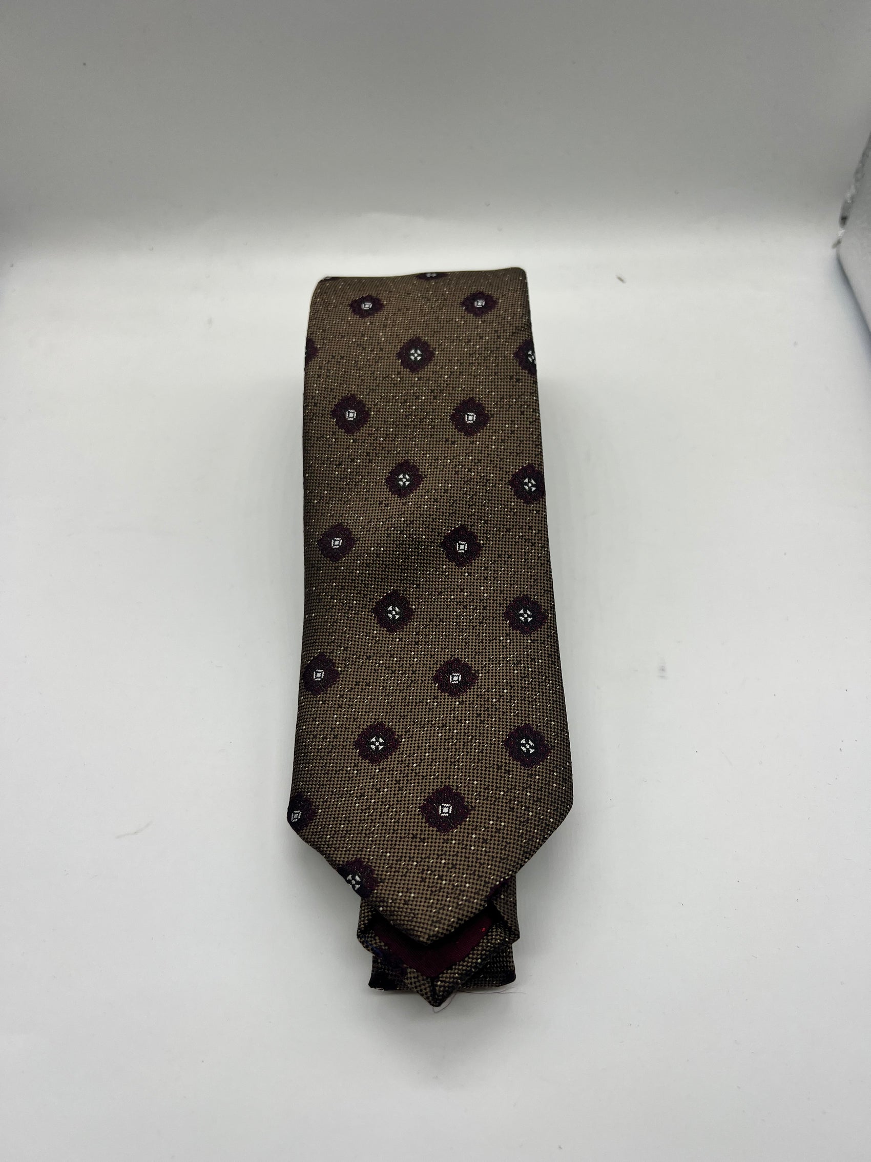 TWELVE TIE